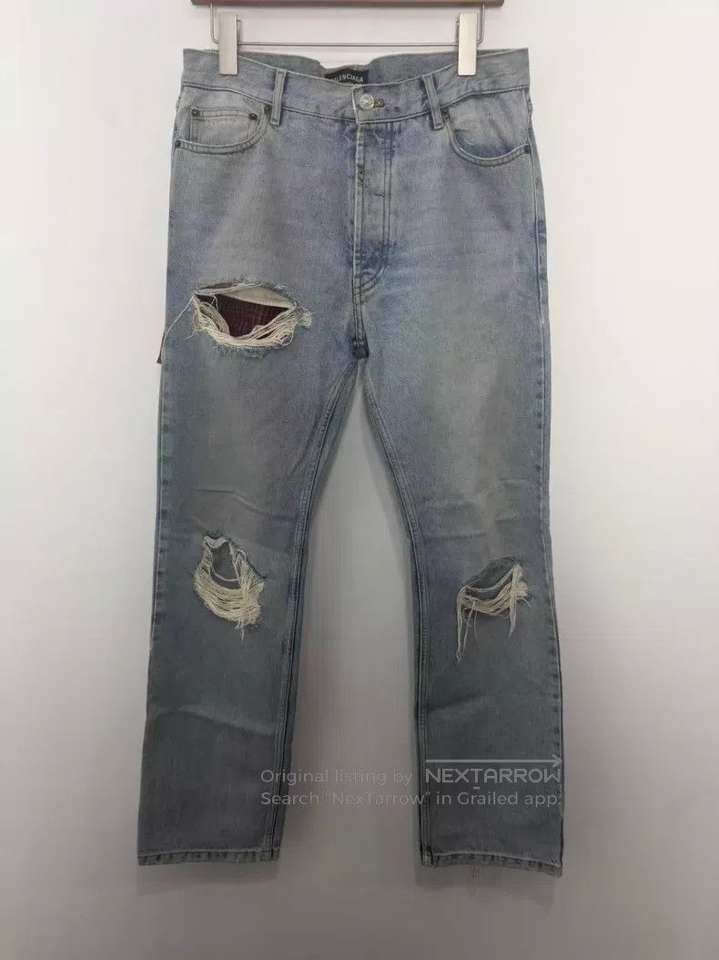 Balenciaga Balenciaga Distressed Straight Leg Jeans Size US 29 - 1 Thumbnail