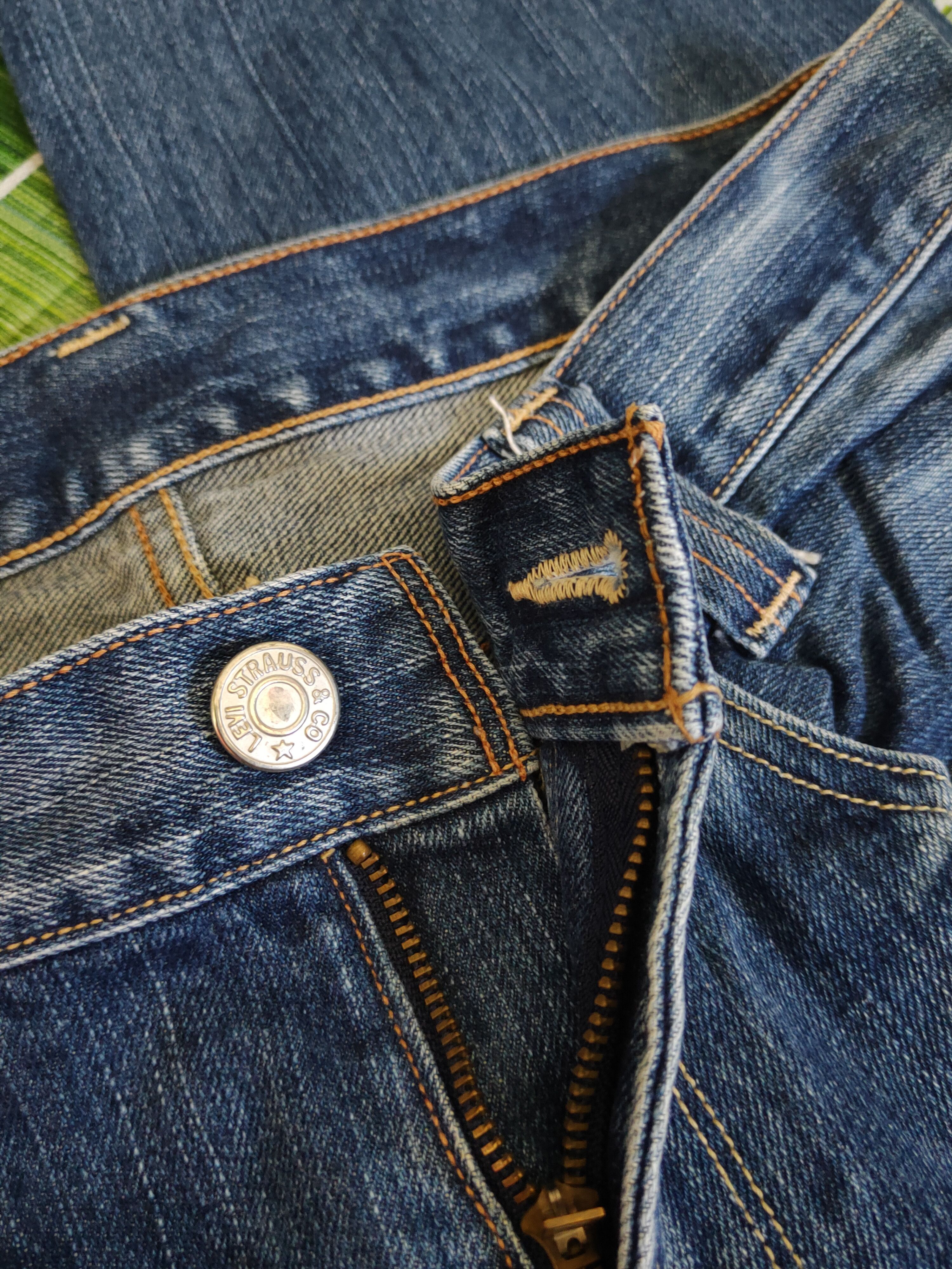 Levi's Levi's Blue Distressed Ripped denim Jeans #S1826 Size US 31 - 14 Thumbnail