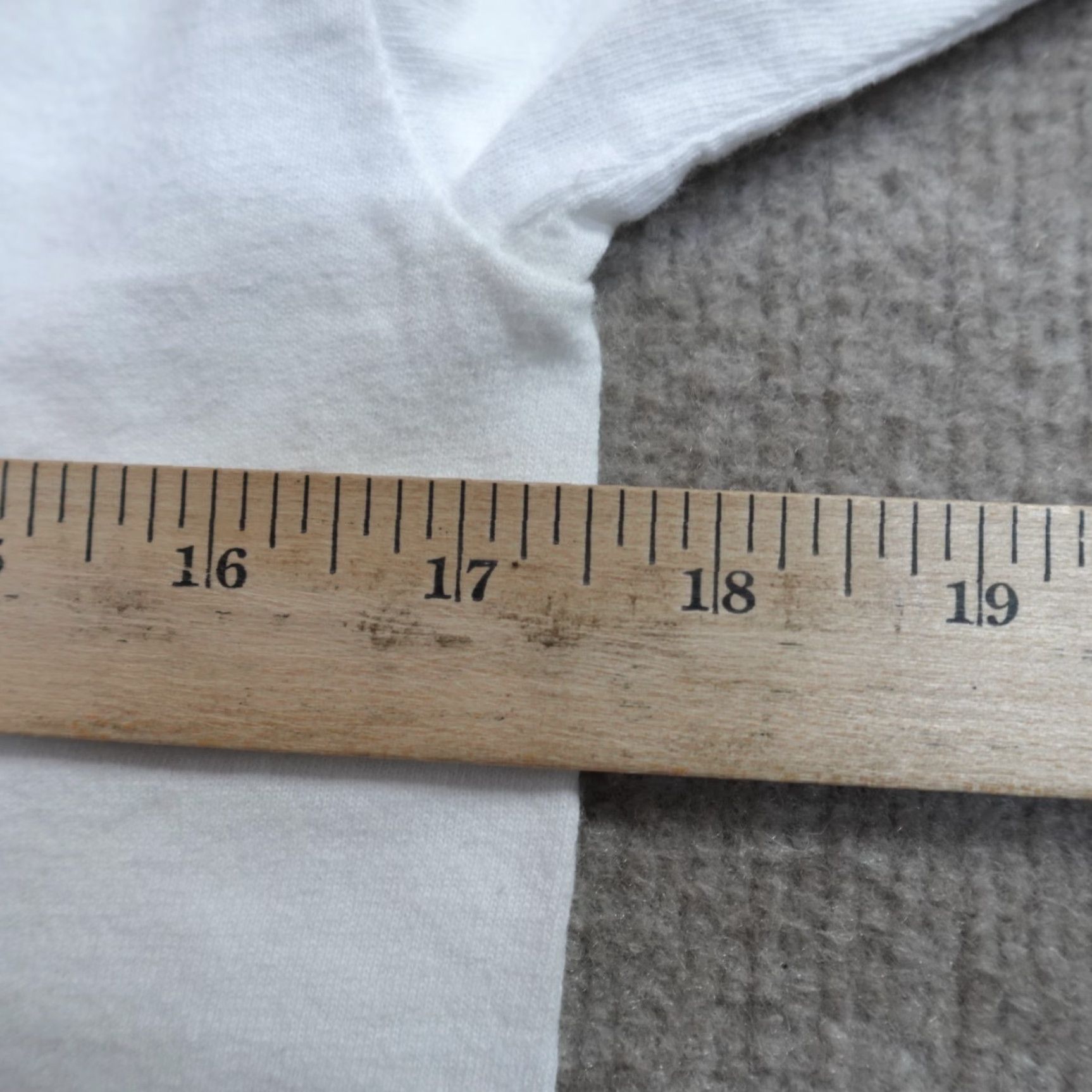 Vintage VINTAGE Park City Shirt S White Cotton Graphic Print Crew Neck Men Short Sleeve Size US S / EU 44-46 / 1 - 5 Thumbnail