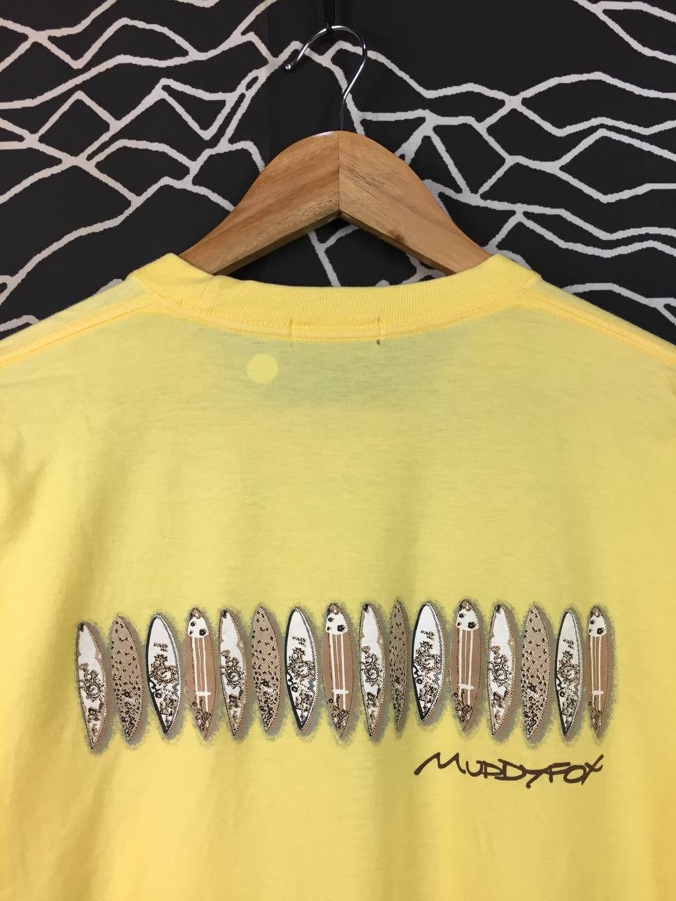 Vintage Vtg Muddy Fox Archive Surfboard Graphic Pocket Tee Size US M / EU 48-50 / 2 - 3 Thumbnail