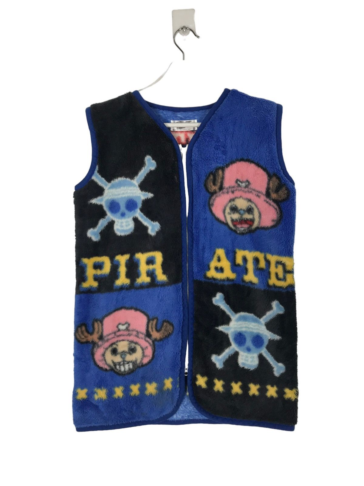 Japanese Brand 💥 ONE PIECE FLEECE BLANKET SLEEVE LESS Size US L / EU 52-54 / 3 - 3 Thumbnail