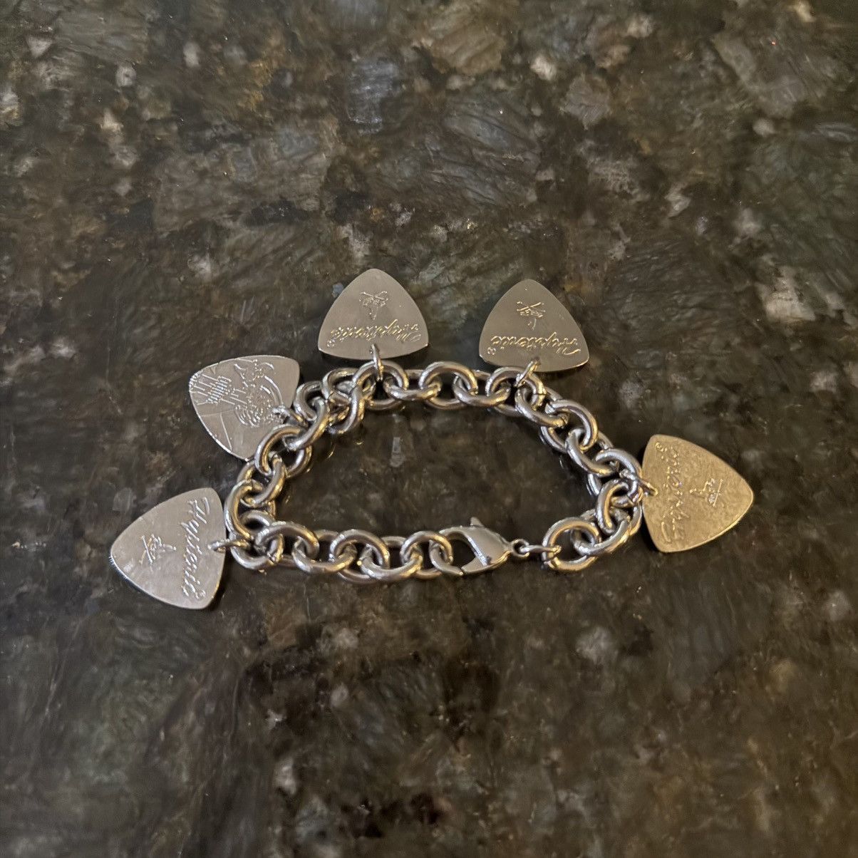 Hysteric Glamour Hysteric Glamour Guitar Pick Bracelet Size ONE SIZE - 1 Thumbnail
