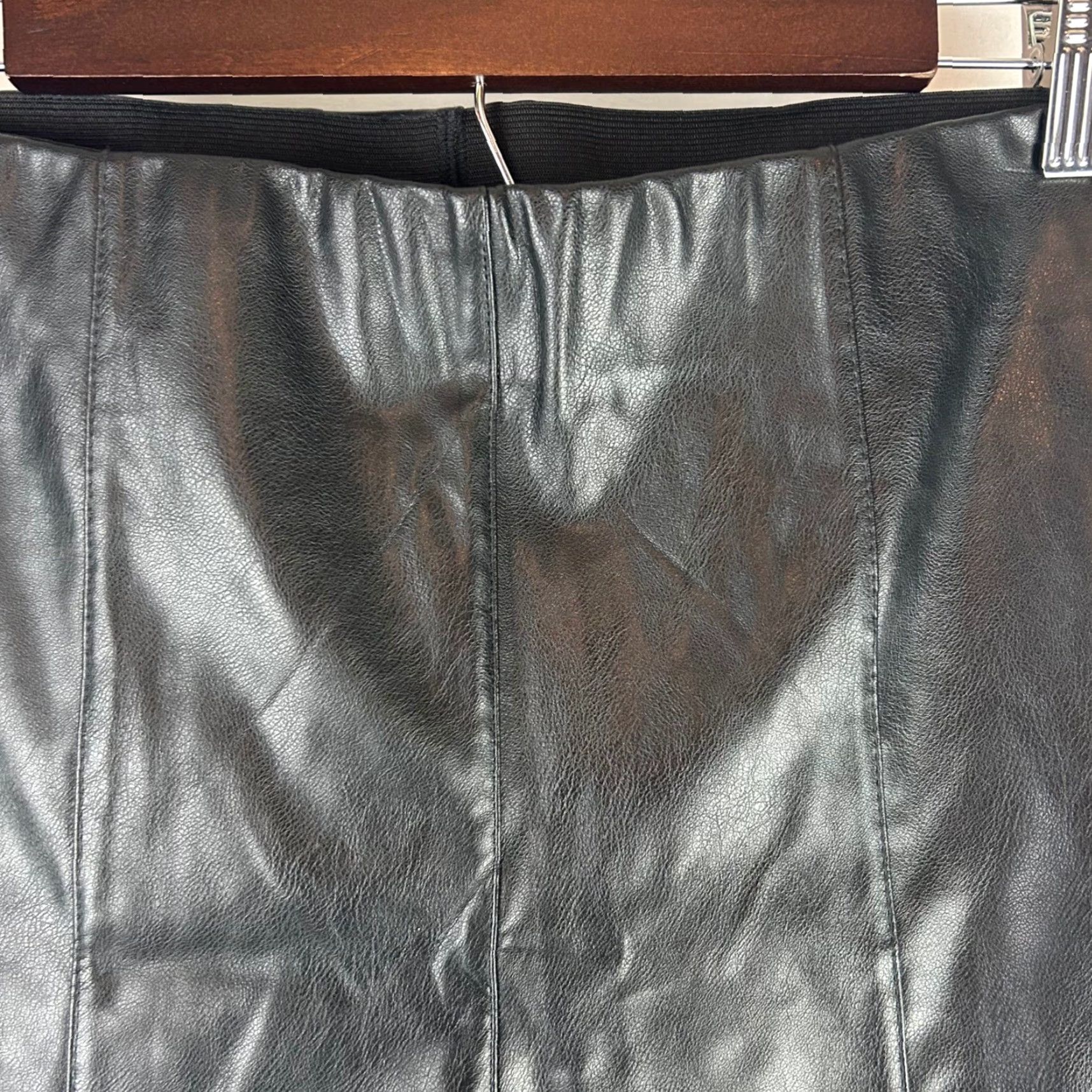 H&M H&M Faux Leather High Waisted Leggings Black Pants Women Size 10 Slimming High Rise Ankle Solid Casual Workwear Party/Cocktail Womens Size 32" / US 10 / IT 46 - 3 Thumbnail