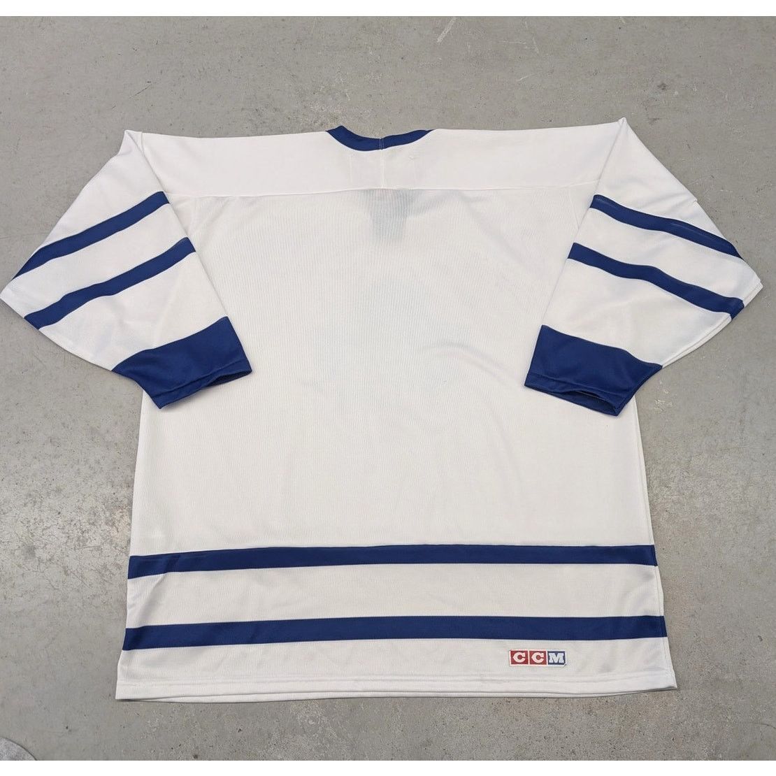 Ccm × NHL × Vintage Vintage Toronto Maple Leafs CCM Jersey Signed Size US XL / EU 56 / 4 - 2 Thumbnail