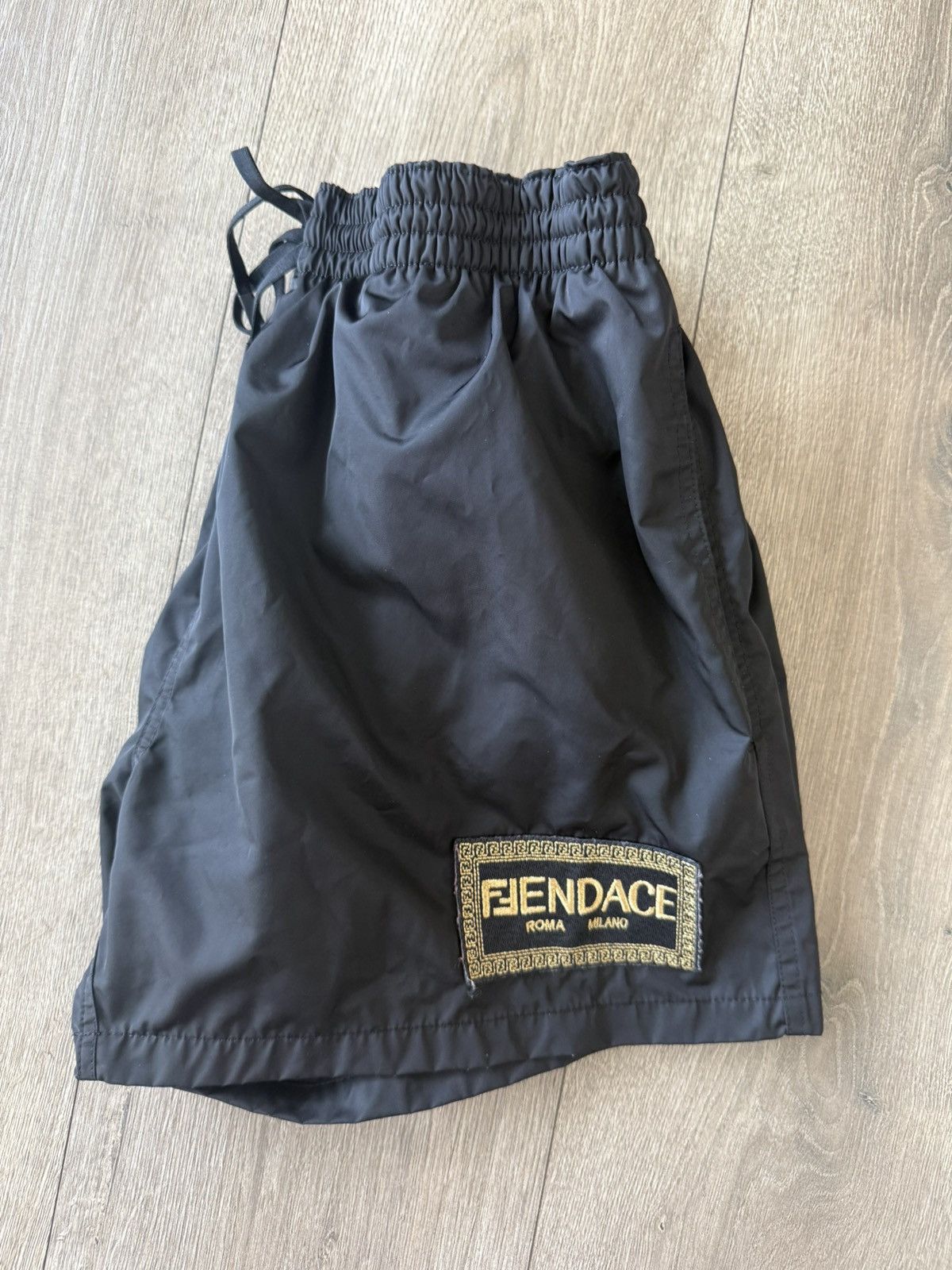 Versace Authentic Fendace VersaceLogo Black/Gold shorts Size US 44 / EU 60 - 2 Thumbnail
