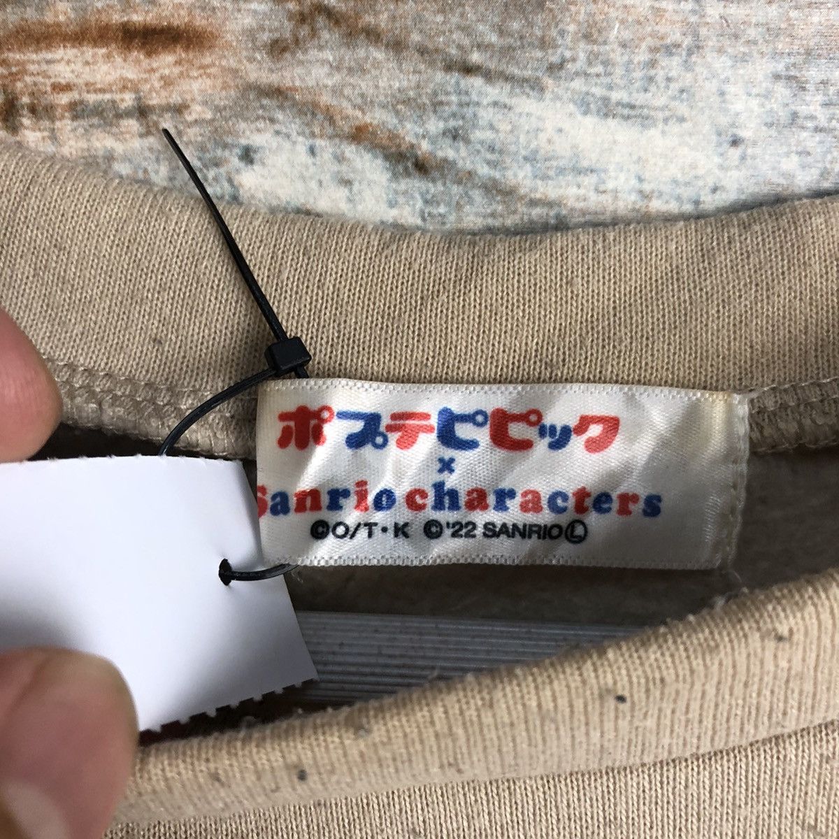 Japanese Brand × Vintage Pom Purin (Api) Brown Sweatshirt #A1920 Size US M / EU 48-50 / 2 - 11 Thumbnail