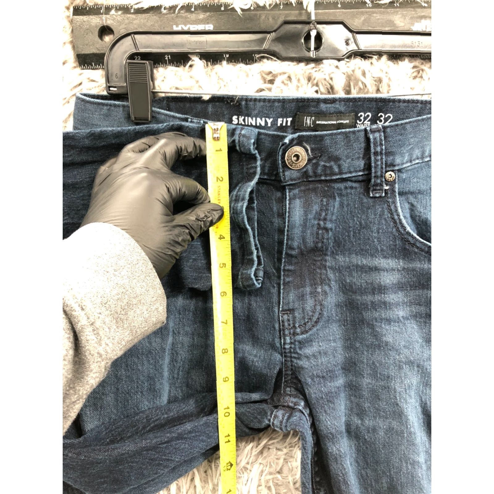 Vintage INC Denim Skinny Fit Jeans Mens 32x32 Mid Wash Blue Denim Jeans INC International Concepts Skinny Style Regular Fit 5-Pocket Blue Mens Size US 32 / EU 48 - 4 Thumbnail