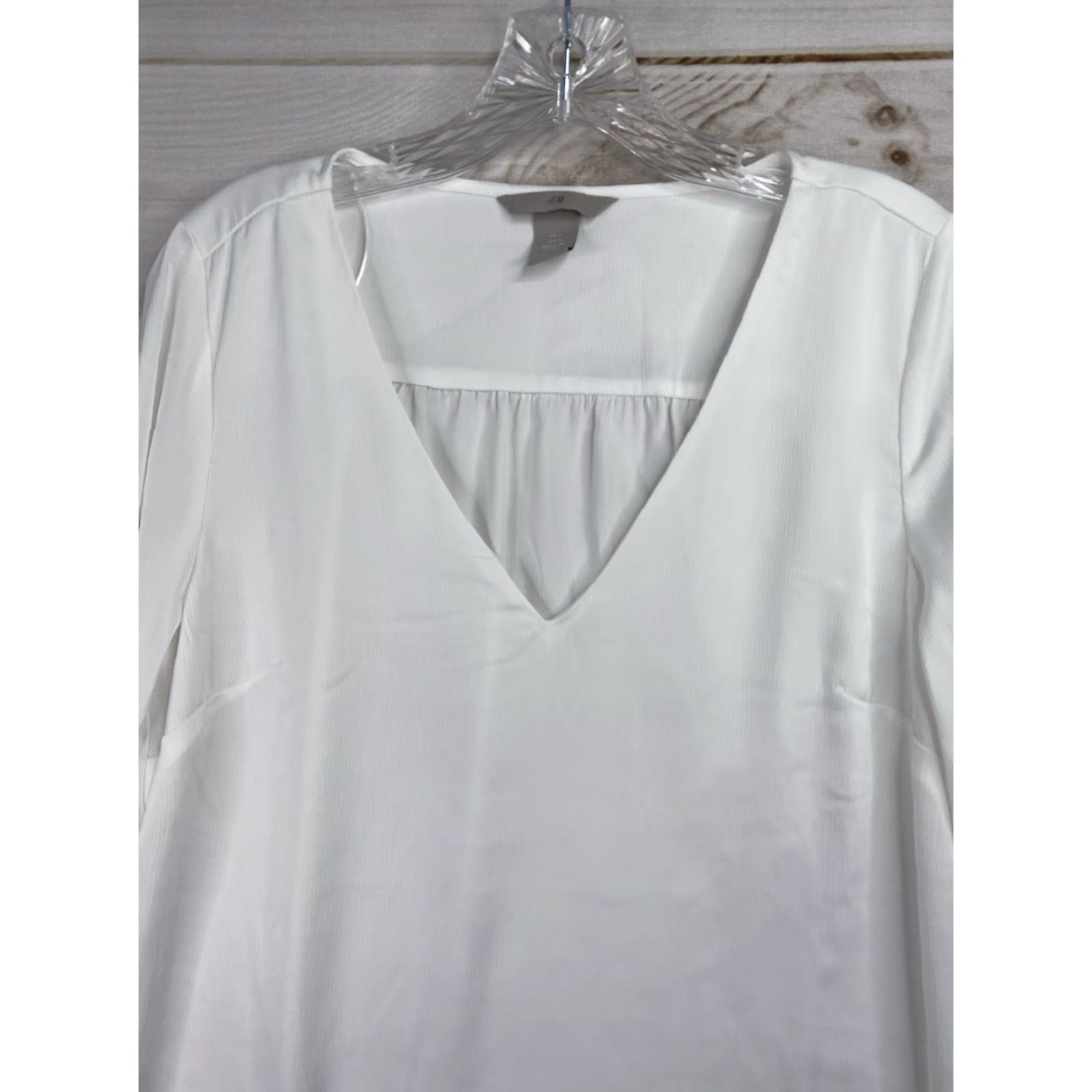 H&M H&M Womens Top Blouse Shirt White V-Neck Long Sleeve XS4? Size S / US 4 / IT 40 - 2 Thumbnail