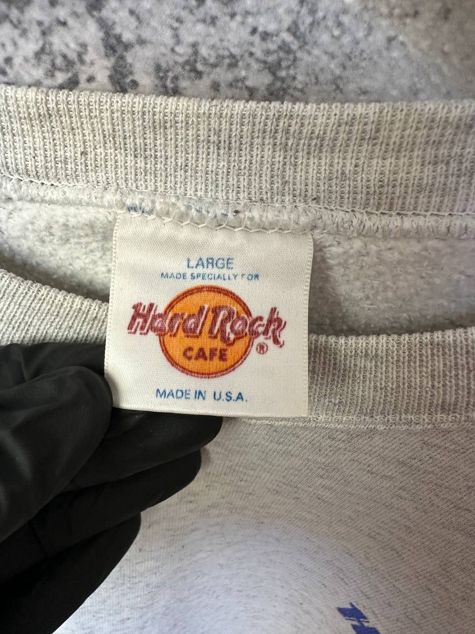 Hard Rock Cafe Hard Rock Cafe Orlando Made Usa "All Is One" Sweatshirt y2k Size US L / EU 52-54 / 3 - 17 Thumbnail