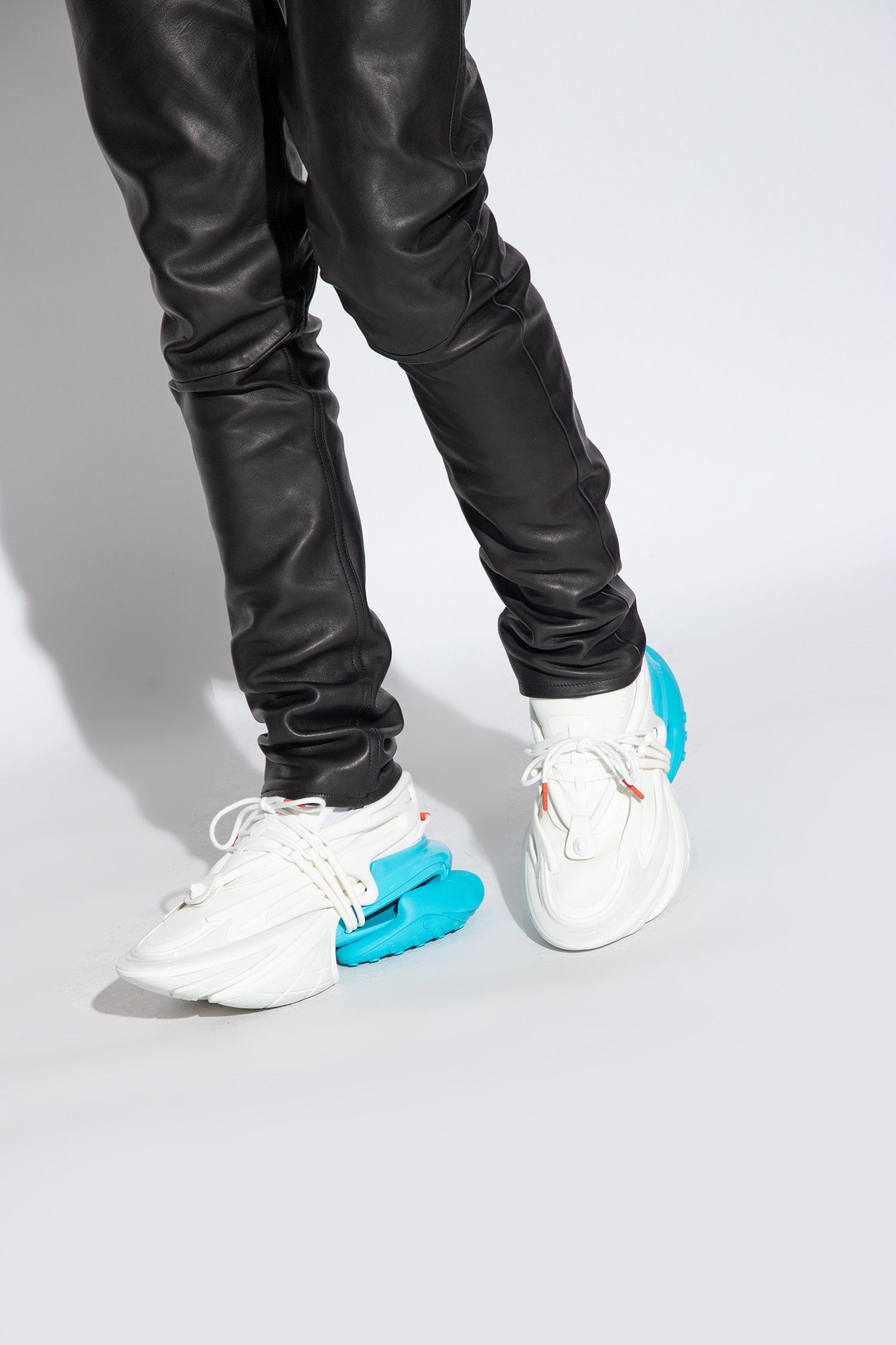 Balmain o1s1wg110425 Unicorn Low-Top Sneakers in White Blue Size US 8 / EU 41 - 2 Thumbnail