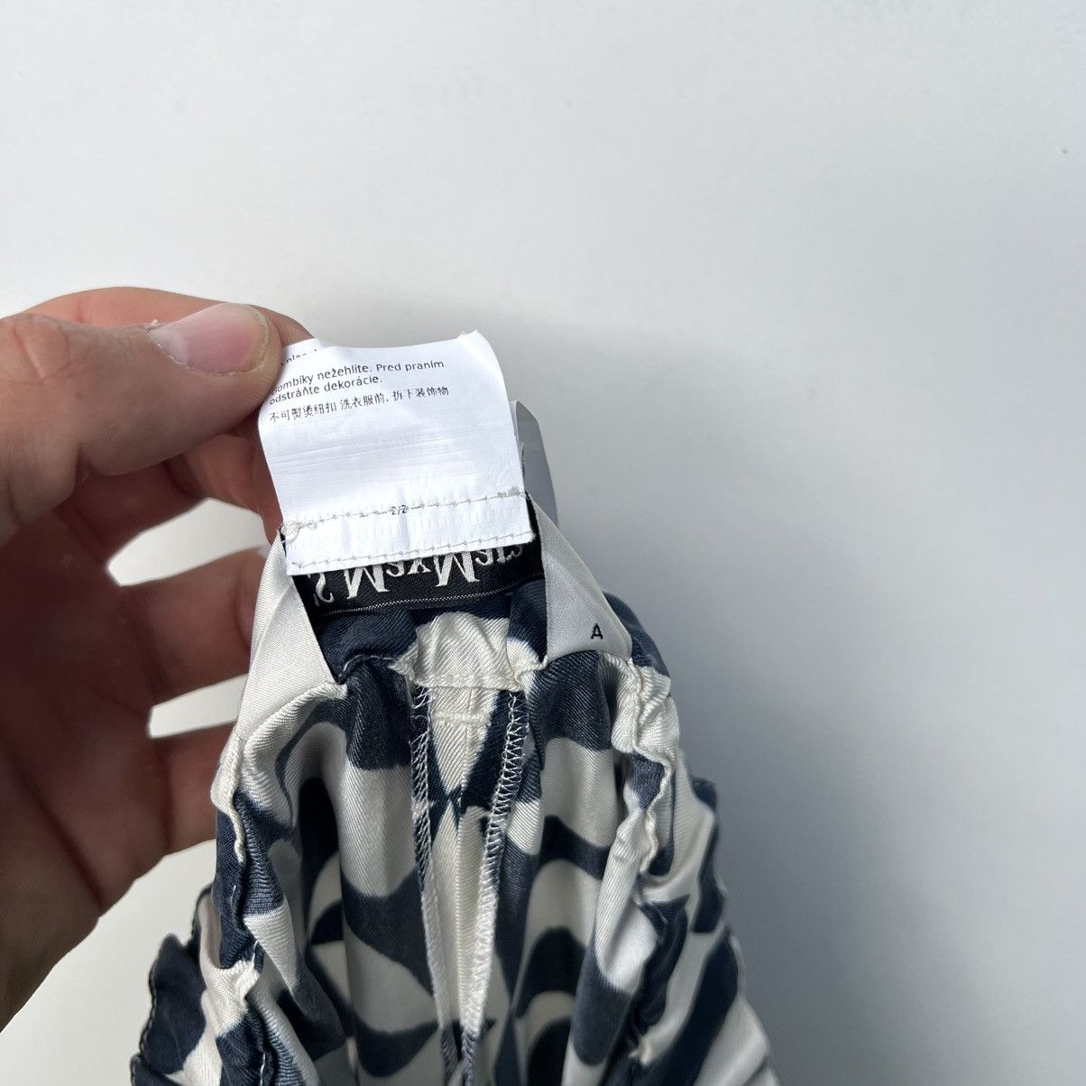 Max Mara Max Mara silk belted trousers Size 26" / US 2 / IT 38 - 13 Thumbnail