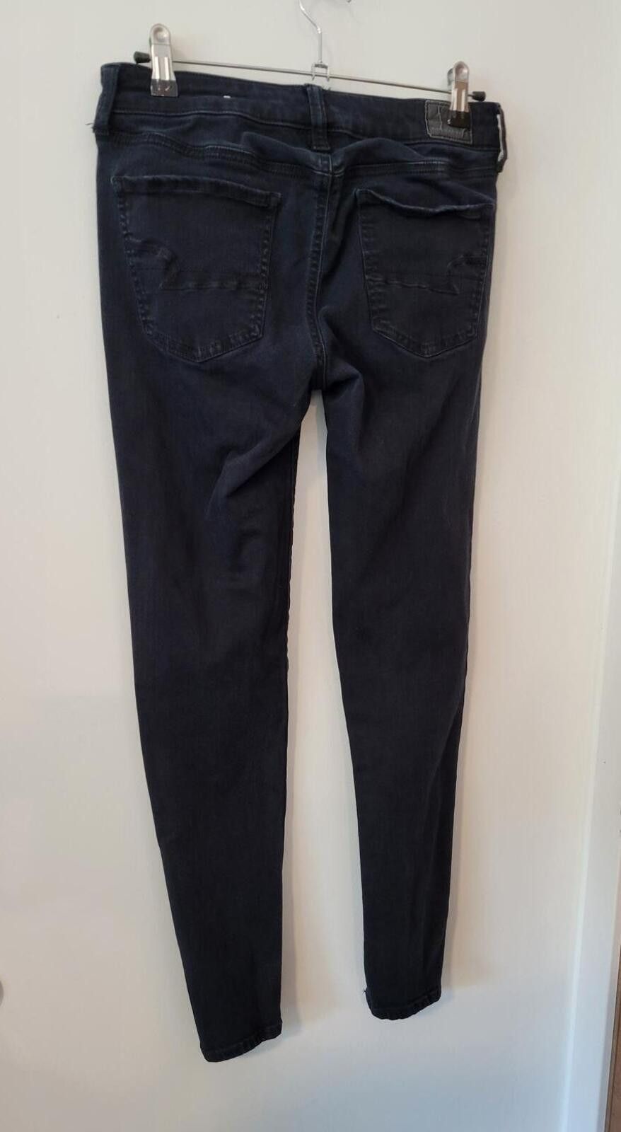 American Eagle Outfitters American Eagle Black Stretch Skinny Jeans Size 30" / US 8 / IT 44 - 2 Thumbnail