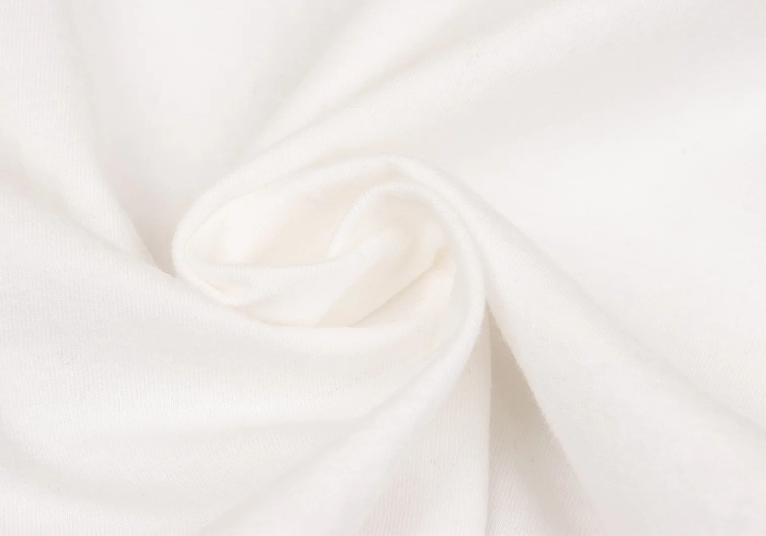 Issey Miyake Cotton Basic Short Sleeve T-Shirt in Off White Size US M / EU 48-50 / 2 - 13 Thumbnail