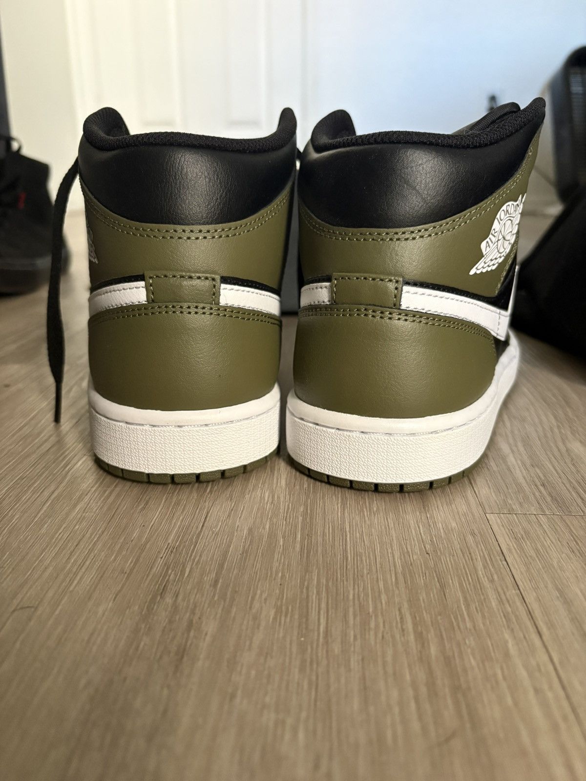 Jordan Brand Jordan 1 mid tops Size US 9 / EU 42 - 2 Thumbnail