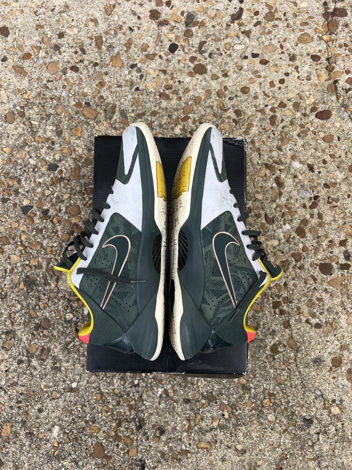 Nike Kobe 5 Protro EYBL Size US 11 / EU 44 - 3 Thumbnail