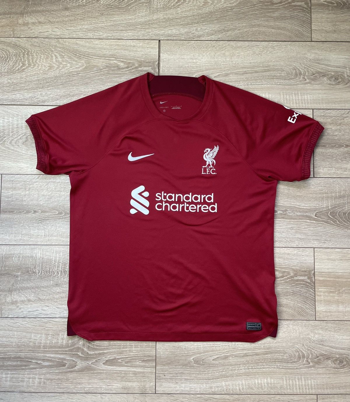 Nike LIVERPOOL 2022 2023 HOME FOOTBALL SHIRT SOCCER JERSEY Size L Size US L / EU 52-54 / 3 - 1 Thumbnail