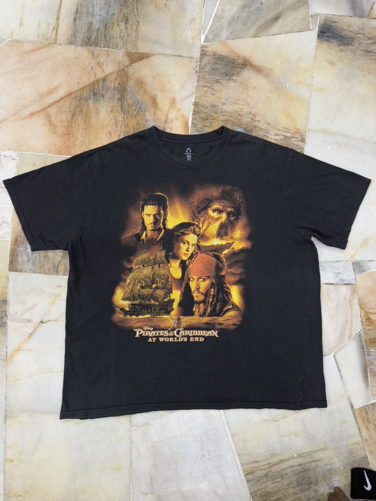 Disney × Vintage Walt Disney Pirate of the Caribbean Main character vintage Size US XXL / EU 58 / 5 - 1 Thumbnail