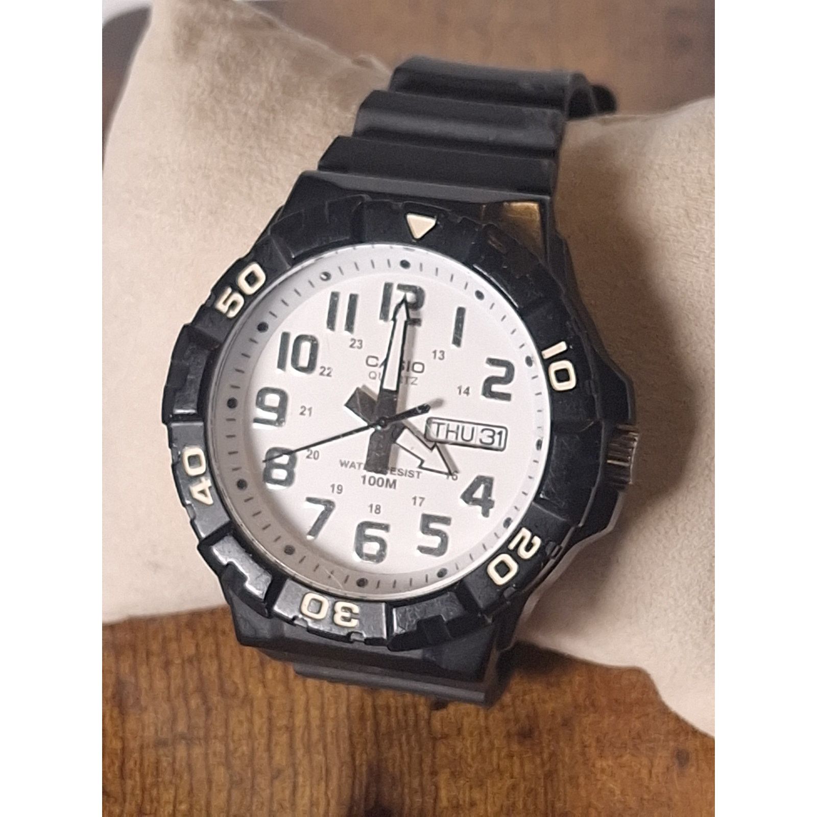 Casio Casio Quartz 100M Diver Style Black Rubber Strap Day Date Size ONE SIZE - 1 Thumbnail