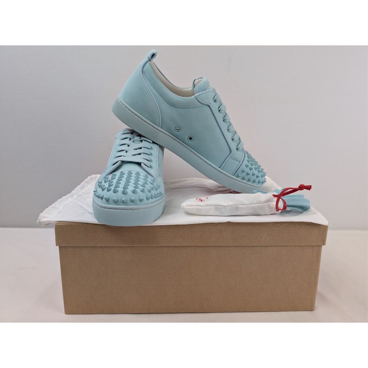Christian Louboutin o1rshd1 Louis Junior Spikes Sneakers in Iceberg Size US 12.5 / EU 45-46 - 19 Thumbnail