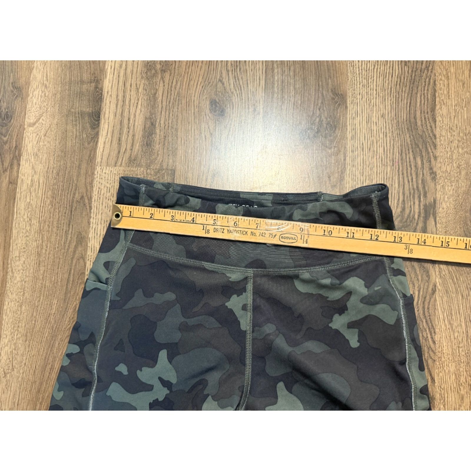 Tek Gear Tek Gear Workout Gear Shorts Womens Medium Green Black Camouflage Bike Shorts Size 32" / US 10 / IT 46 - 6 Thumbnail