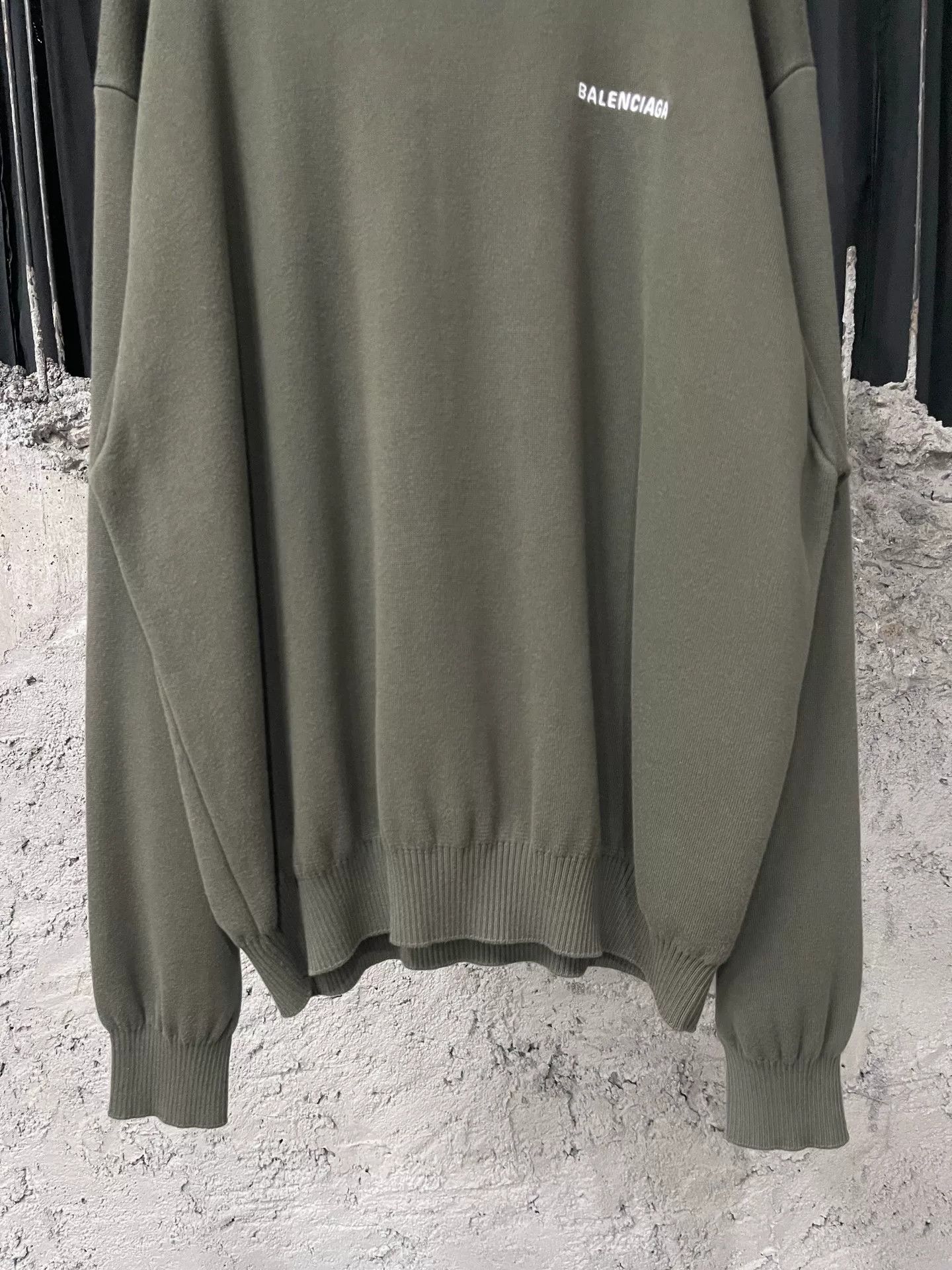 Balenciaga balenciaga logo sweater in green Size US M / EU 48-50 / 2 - 4 Thumbnail