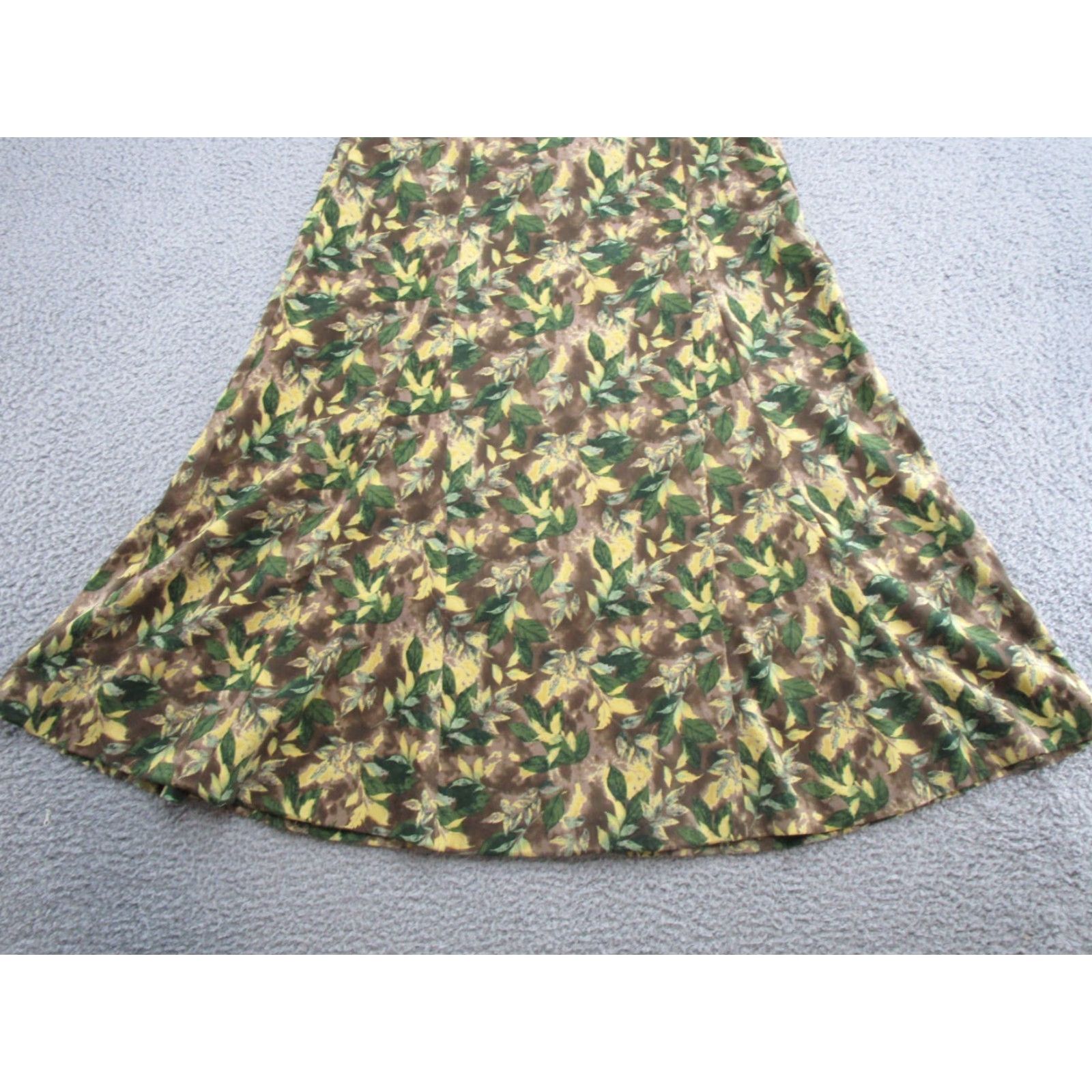 Vintage VINTAGE Christopher & Banks Skirt Green Floral A-Line Midi Unlined Stretch Boho Casual Womens M Green Floral Hippie 90s? Size 32" / US 10 / IT 46 - 3 Thumbnail