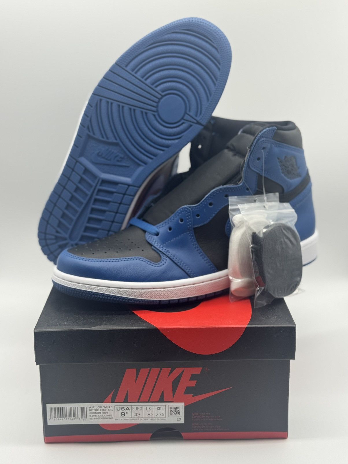 Jordan Brand × Nike Nike Air Jordan 1 Retro OG High Dark Marina Blue Men’s 9.5 Size US 9.5 / EU 42-43 - 1 Thumbnail