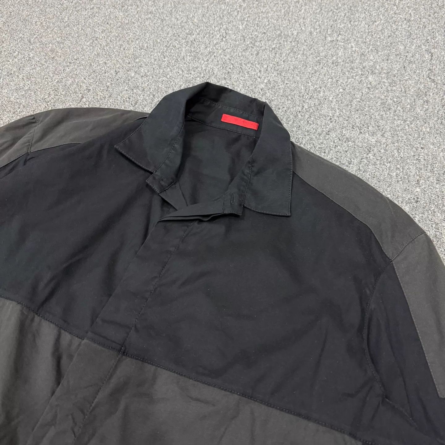 Prada Prada Black Colorblock Longsleeve Shirt 42 L 95 New Size US L / EU 52-54 / 3 - 3 Thumbnail