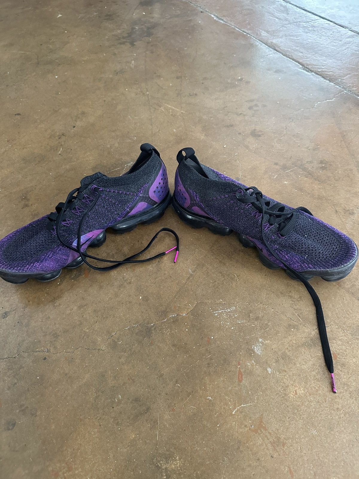 Nike 2018 air VaporMax flyknit 2 Size US 9.5 / EU 42-43 - 3 Thumbnail