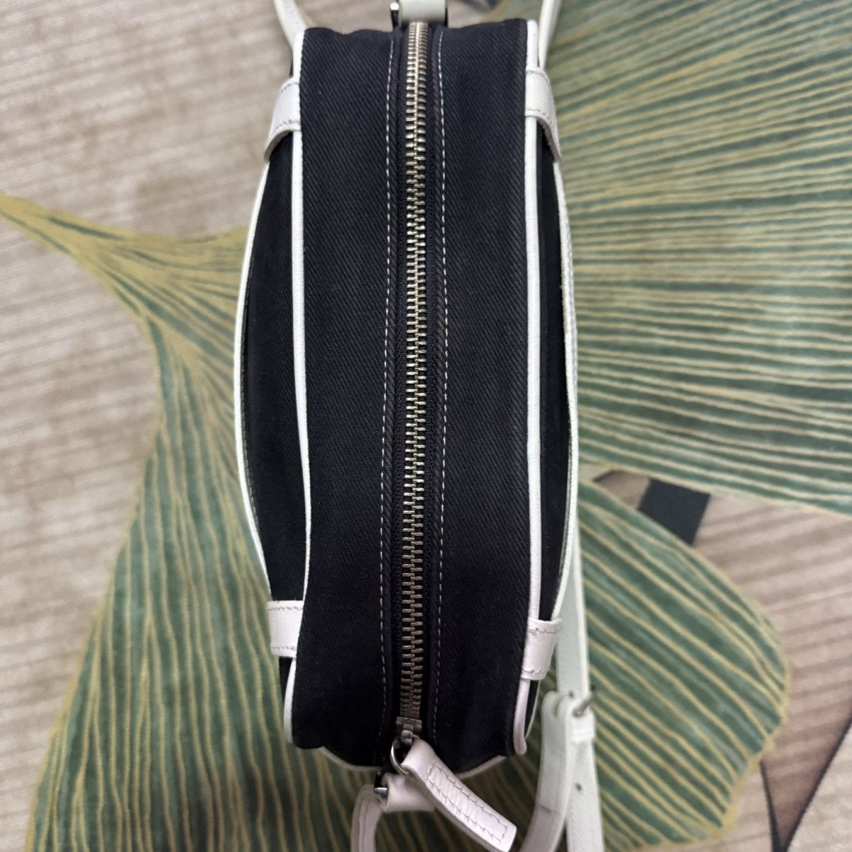 Courreges Vintage Courreges Sling Bag Size ONE SIZE - 6 Thumbnail