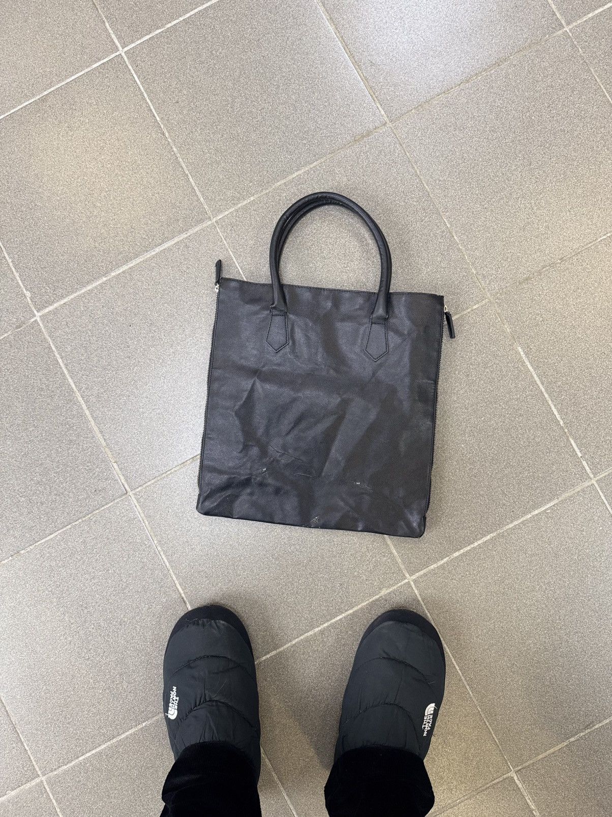 Givenchy × Vintage Givenchy Parfums Leather Tote Bag Size ONE SIZE - 8 Thumbnail