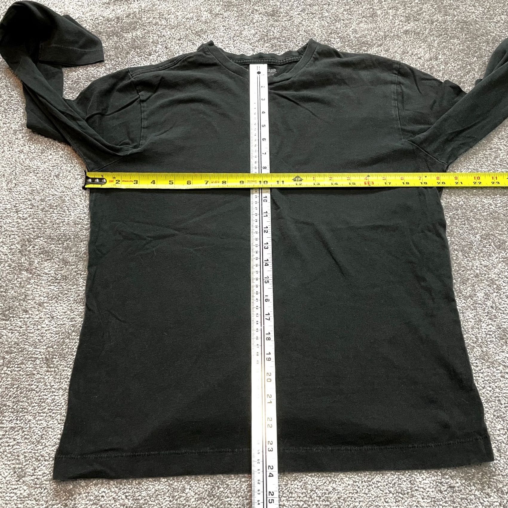 Old Navy Old Navy Shirt Adult Medium Black Solid Cotton Long Sleeve Crew Tee Size US M / EU 48-50 / 2 - 4 Thumbnail