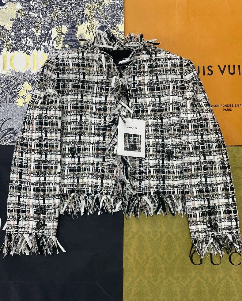 Chanel Chanel 22C Tweed Fringe Jacket - dmc Size US M / EU 48-50 / 2 - 1 Thumbnail