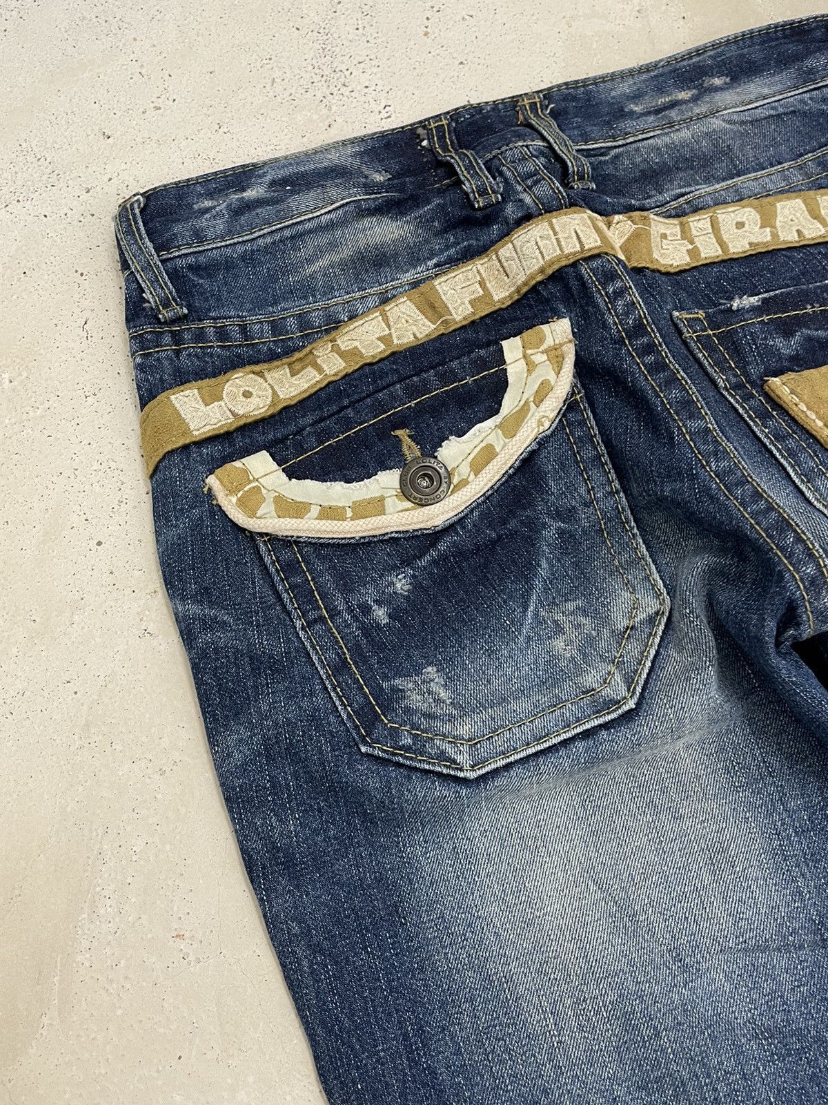 Designer Lolita Club Giraffe Distressed Whisker Style Japanese Denim Size US 29 - 14 Thumbnail