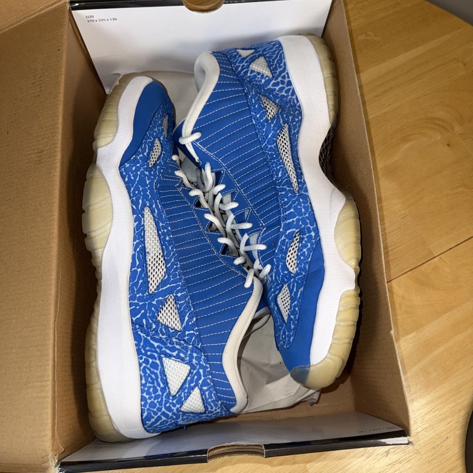 Jordan Brand NIKE AIR JORDAN XI 11 RETRO LOW IE ARGON BLUE 306008-471 14 Size US 14 / EU 47 - 8 Thumbnail