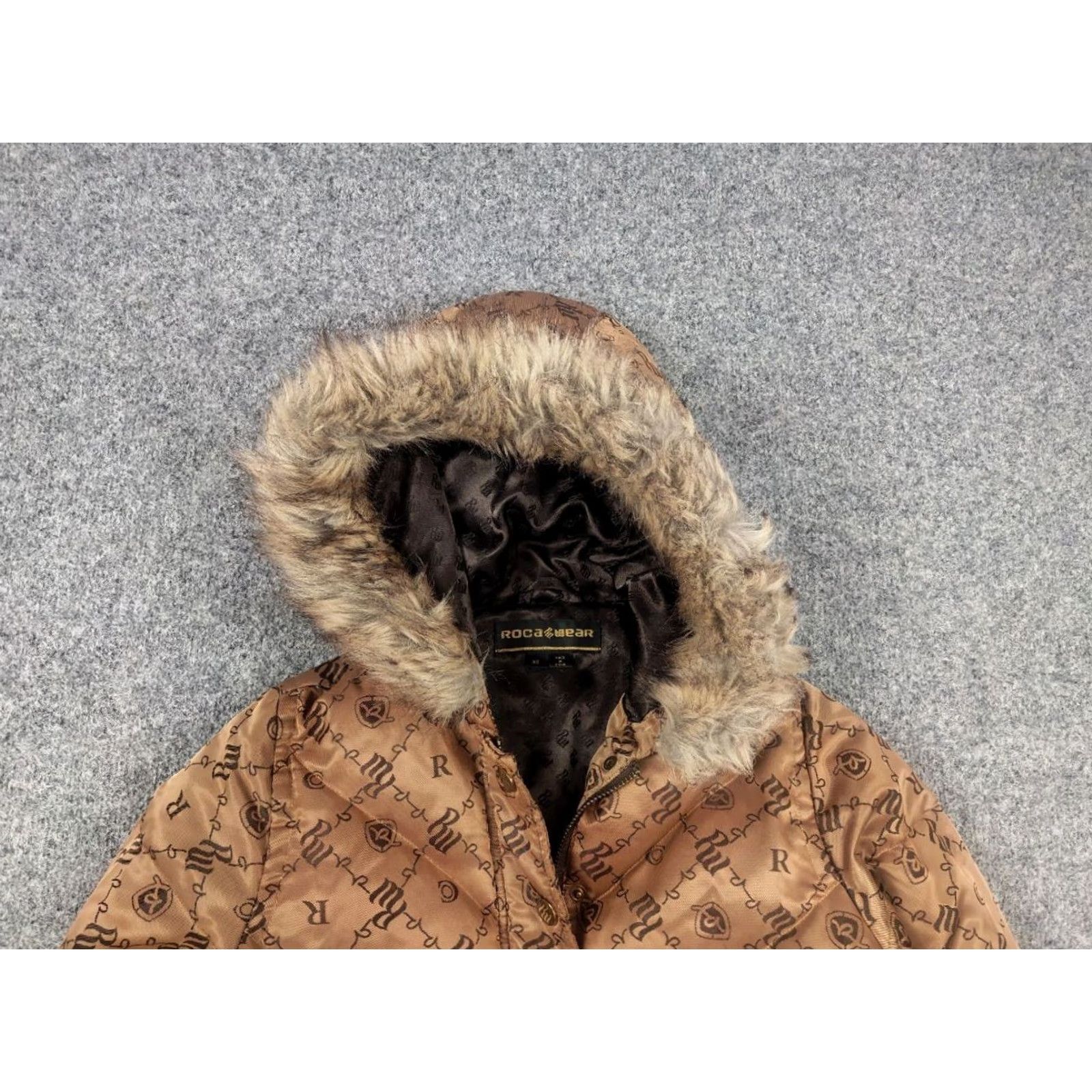 Rocawear Vintage Rocawear Brown Puffer Jacket XS Women Short Logo Down Quilted 90s Hip Hop Vintage y2k Japan Fur Cropped LGB if six was nine Style Size XS / US 0-2 / IT 36-38 - 5 Thumbnail