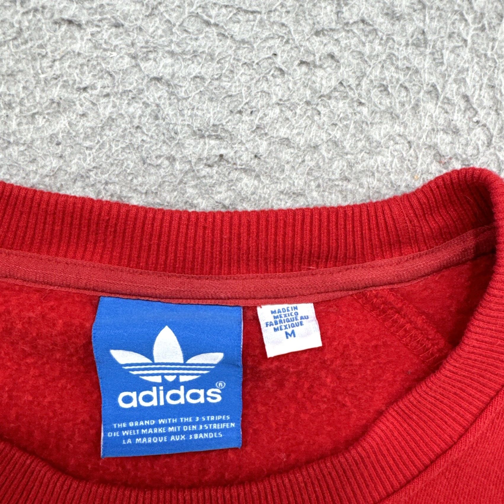 Adidas VINTAGE Adidas Men’s Sweatshirt Geometric Red Gold Cotton Crew Neck Size M Size US M / EU 48-50 / 2 - 3 Thumbnail