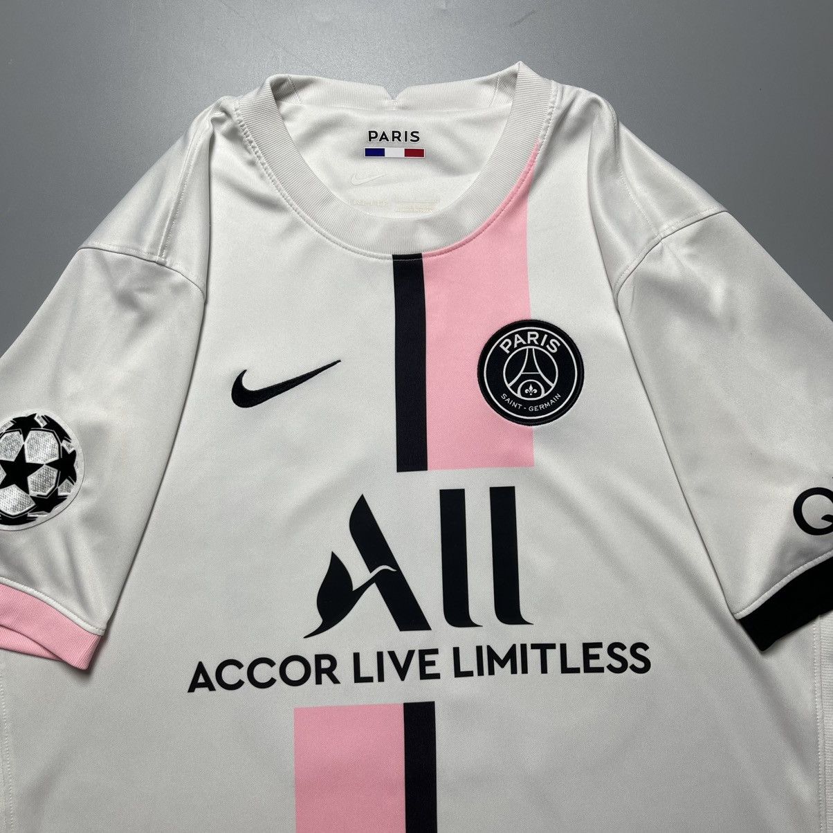 Nike PSG NIKE 2021/2022 FOOTBALL SOCCER AWAY JERSEY #30 MESSI Size US L / EU 52-54 / 3 - 4 Thumbnail