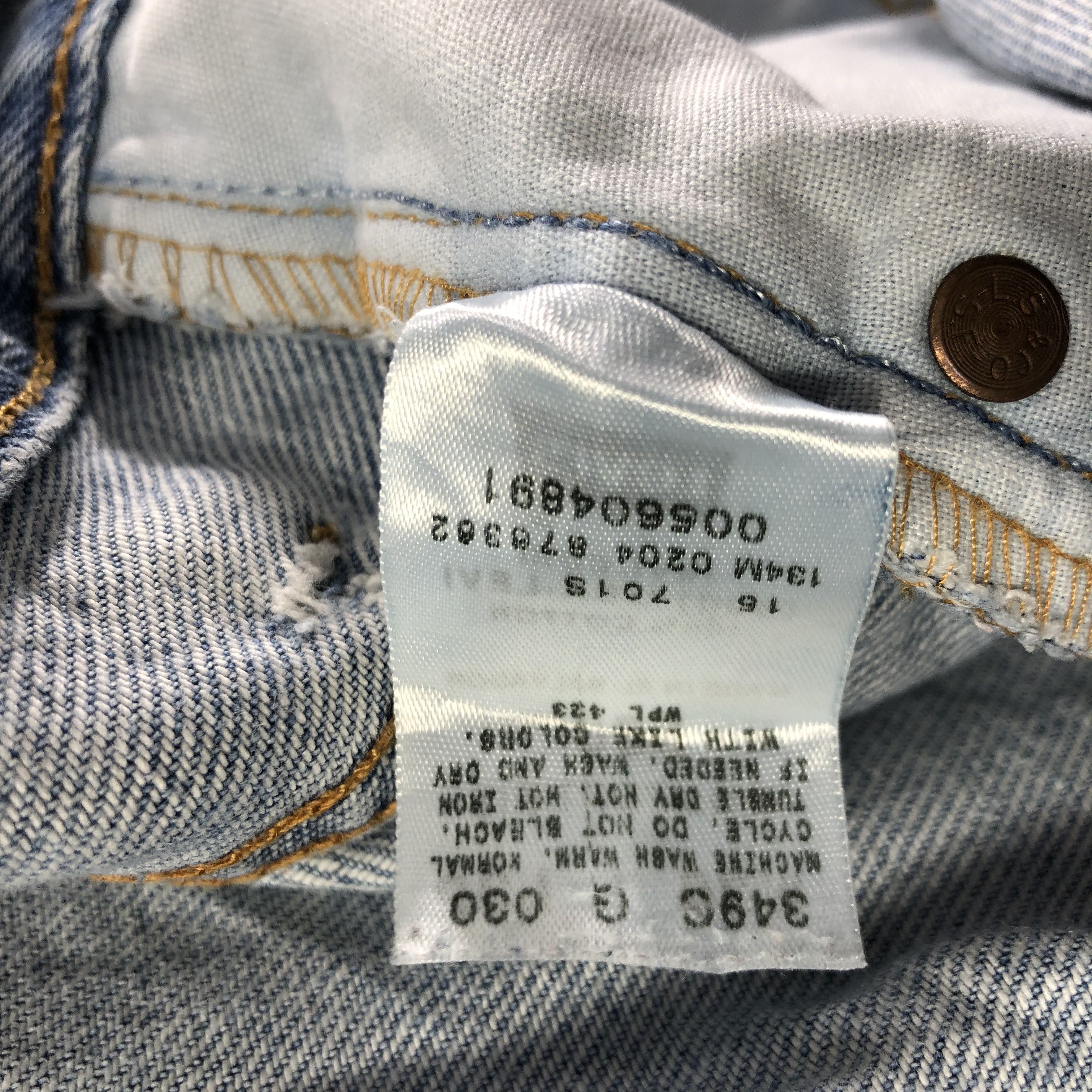 Levi's × Vintage Vintage Light Wash Levis 560 Jeans-JM3418 Size US 36 / EU 52 - 13 Thumbnail