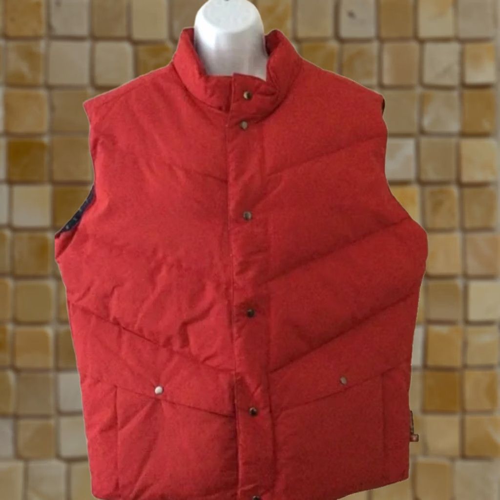 CB Sports CB Sports Men's Puffer Evershield PRIMALLOFT RED VEST L Mens Vest Red 80s Ski Sports Winter Lightweight heavyweight Size US L / EU 52-54 / 3 - 1 Preview
