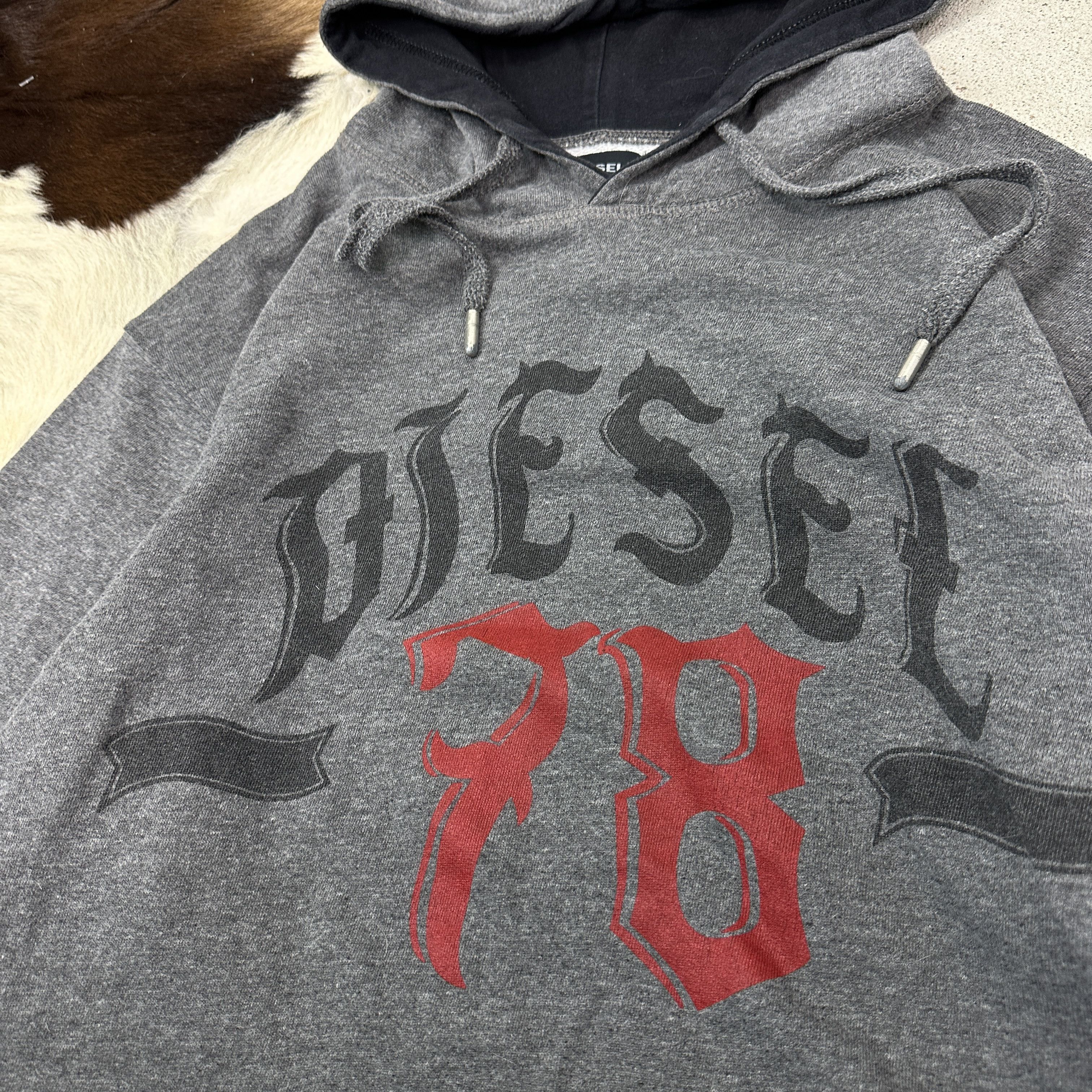 Diesel Vintage Streetwear Sporty Skater Diesel Hoodie Y2K Size US L / EU 52-54 / 3 - 2 Thumbnail