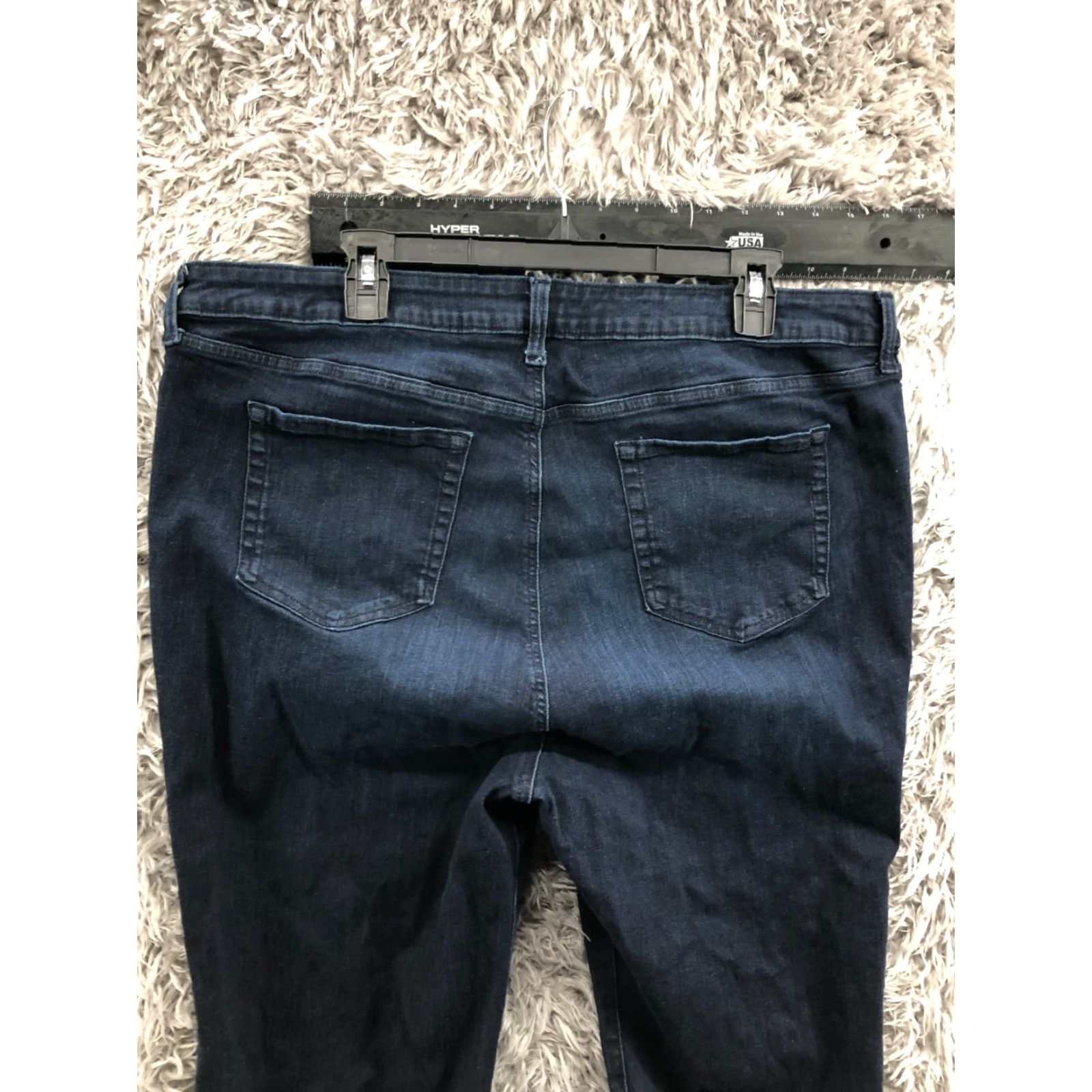 Essentials Amazon Essentials Curvy High Rise Skinny Jeans Plus Size 20 Short Dark Blue Jeans Women Size 42" / US 20 - 6 Thumbnail
