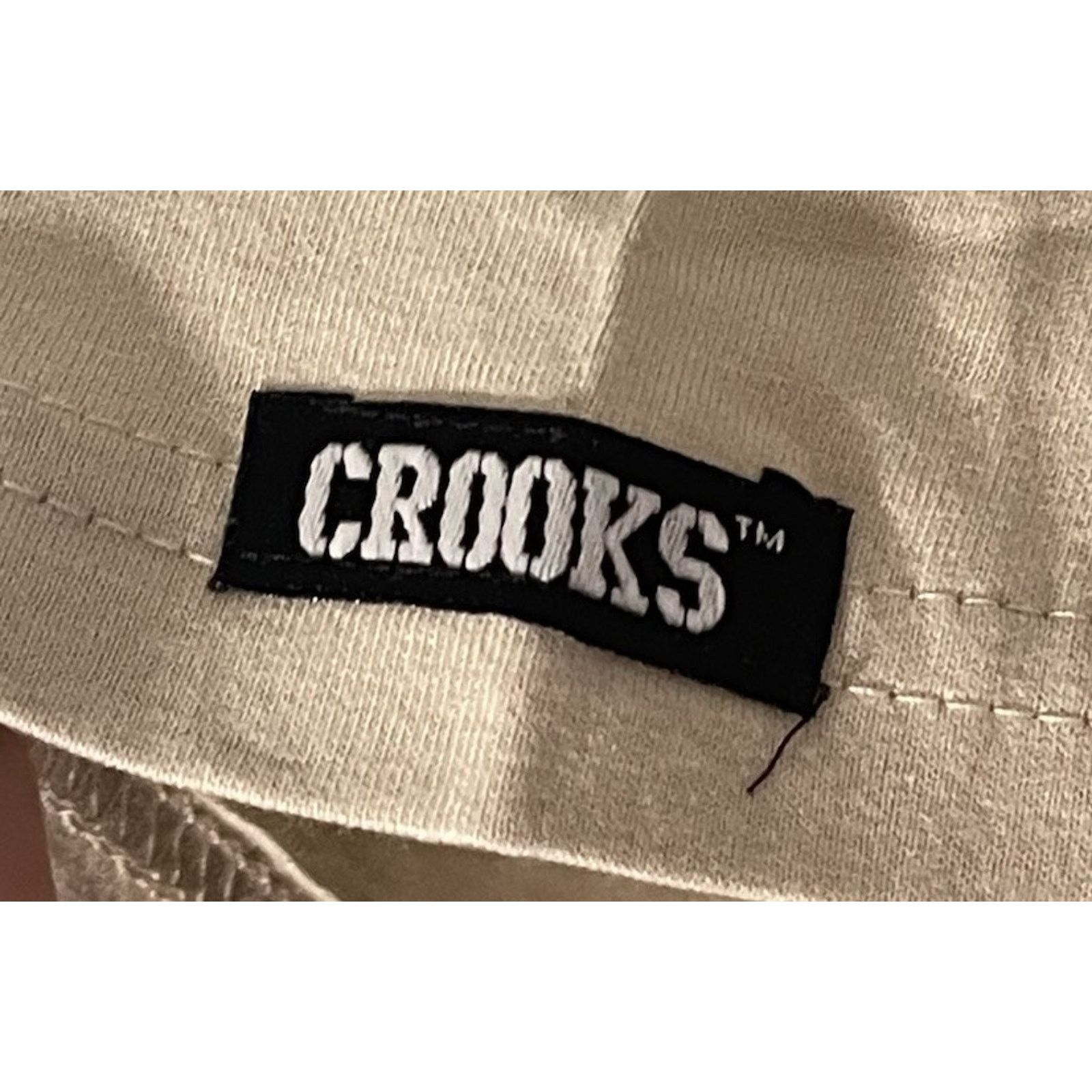 Crooks & Castles NWT Crooks & Castles Shirt Men's Large Tan Embroidered Size US L / EU 52-54 / 3 - 4 Thumbnail
