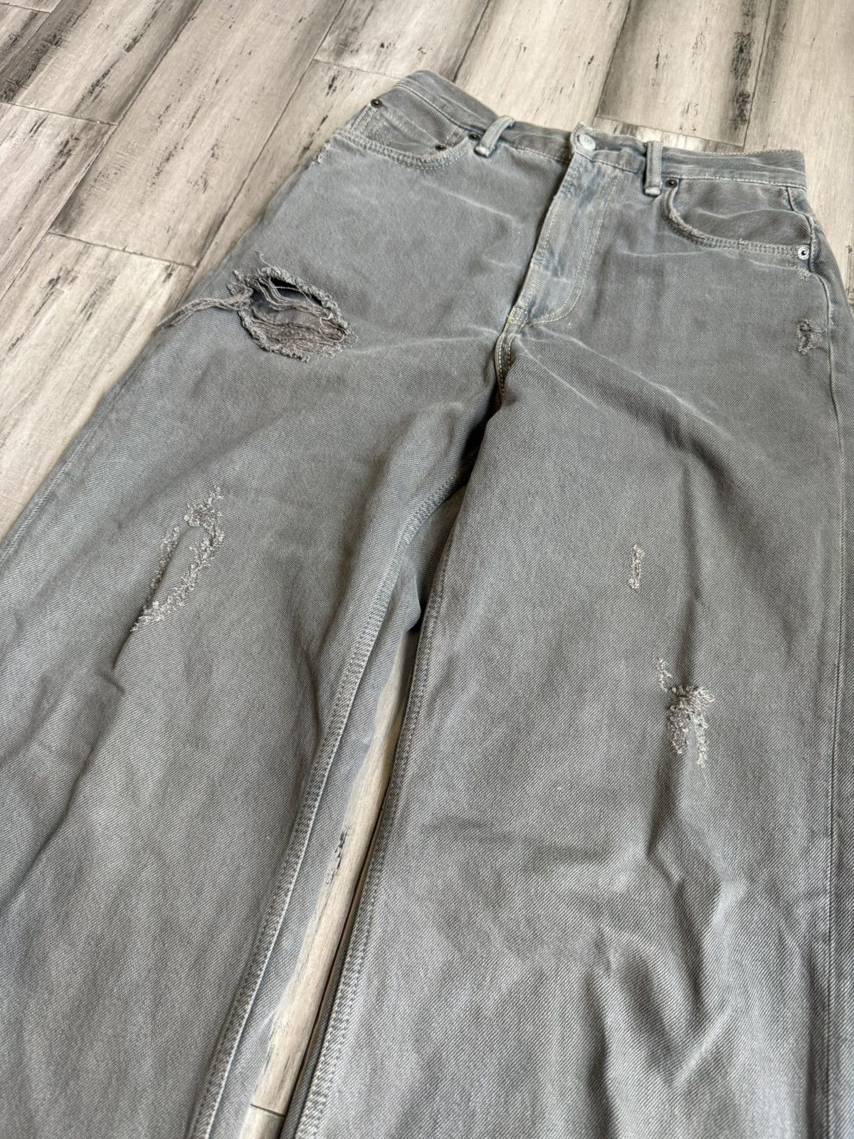 Acne Studios Acne Studios Distressed Jeans Size US 26 / EU 42 - 2 Thumbnail