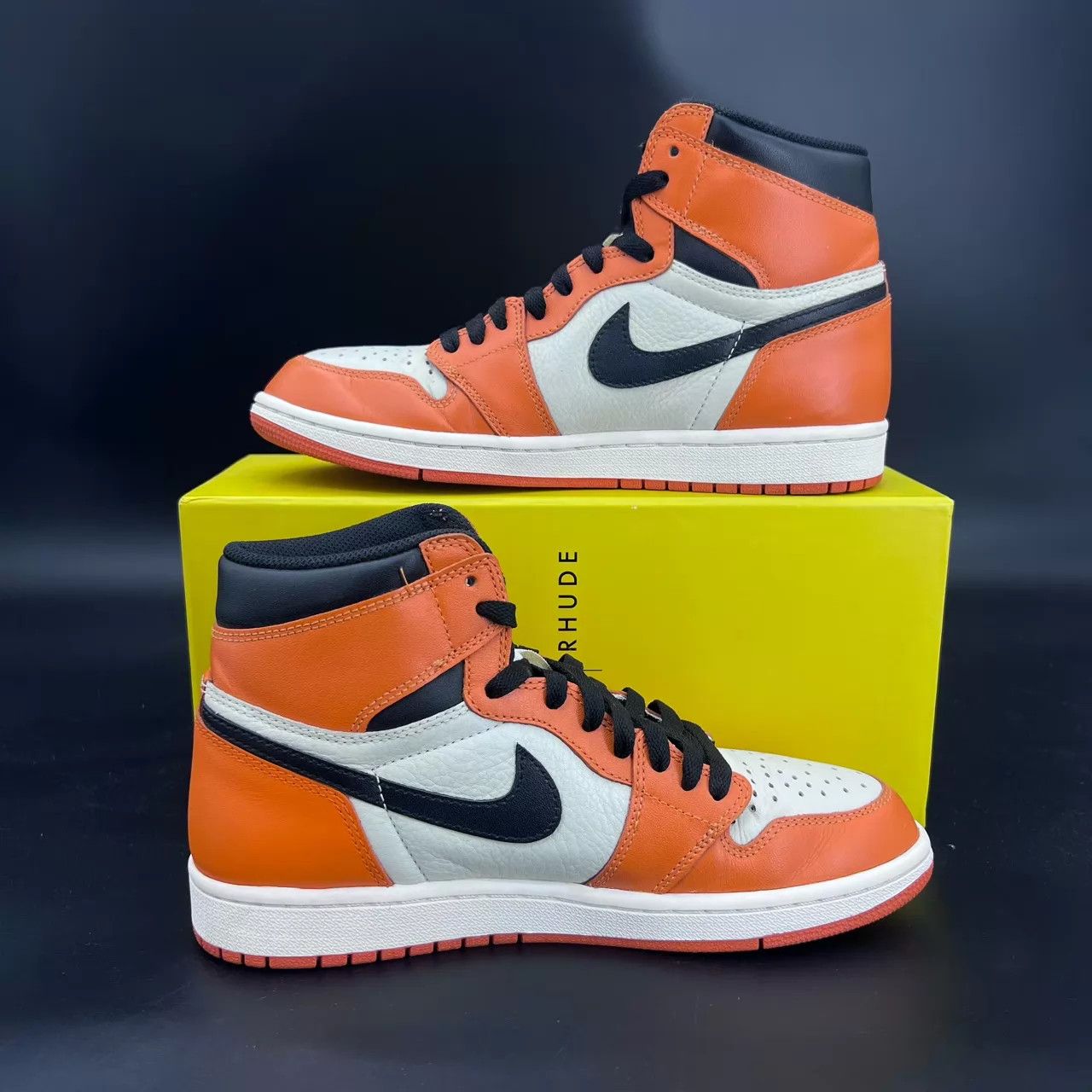 Nike AJ1 White/Orange Cracked 41 OG Box 1Worn Size US 8 / EU 41 - 4 Thumbnail