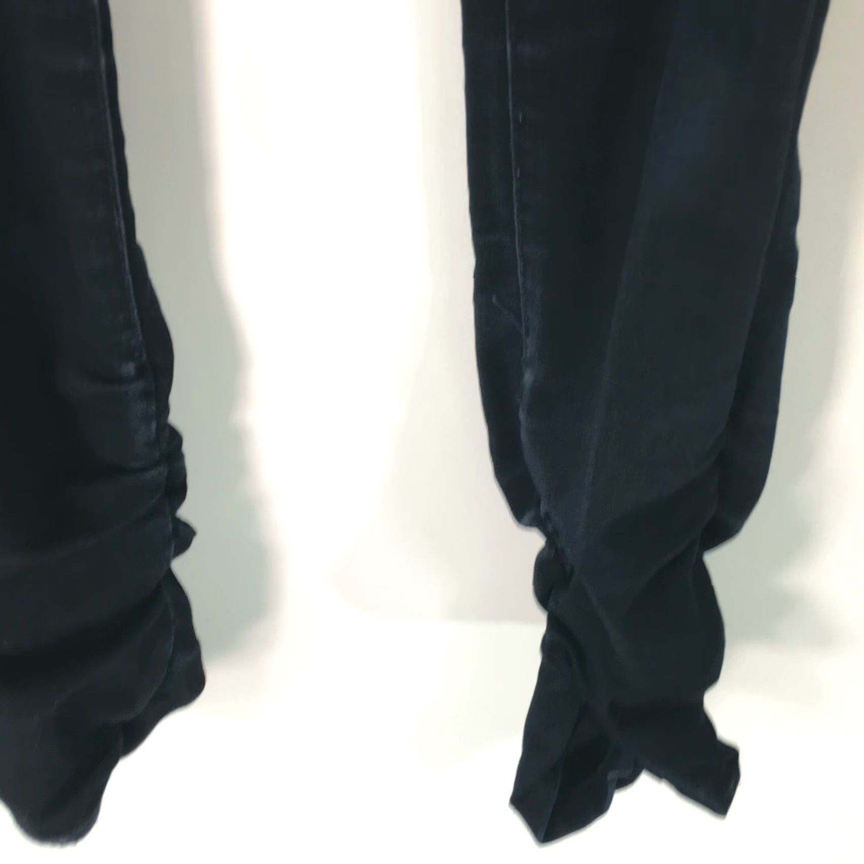 Guess GUESS Denim Jeans Women Skinny 23 Blue Inseam 26 Regular Rise Ultra Low 5" Belt Loops 5-Pocket Design Mens? No Women Size 40" / US 18 - 5 Thumbnail