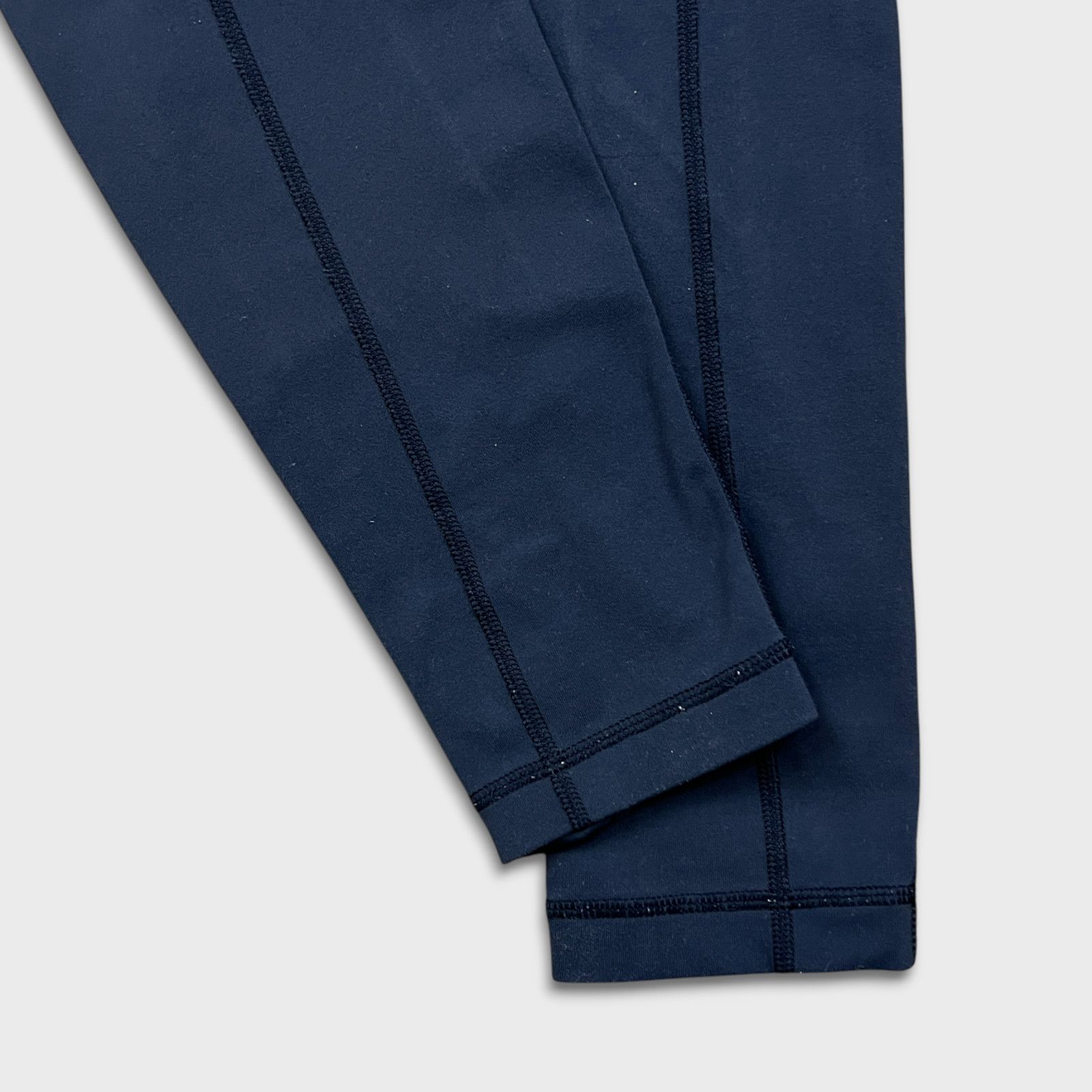Lululemon Lululemon Practice Daily Pant Mid Rise Yoga Leggings Tight Size 30" / US 8 / IT 44 - 7 Thumbnail