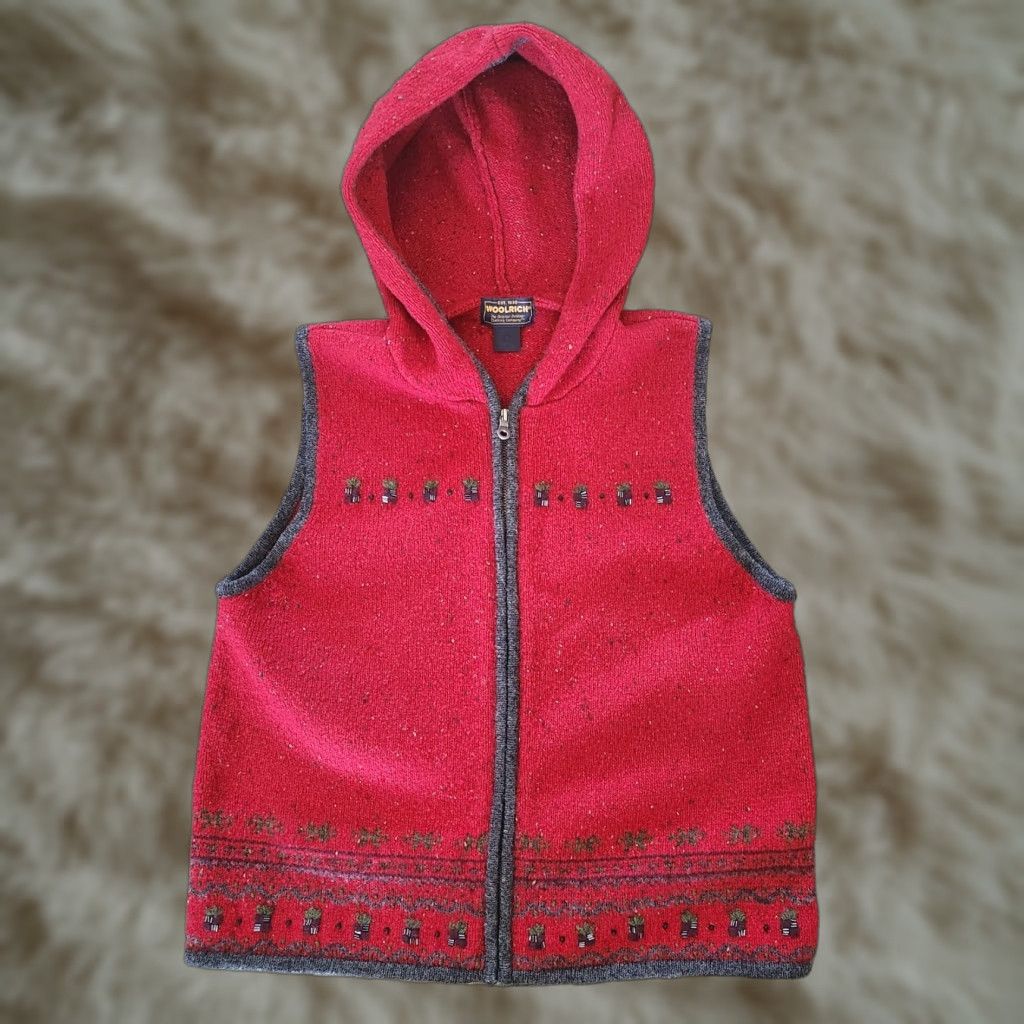 Vintage Woolrich Wool Blend Hooded Sweater Vest Zipper Pineapples Beaded Women Size M Red Woolrich Size M / US 6-8 / IT 42-44 - 1 Thumbnail