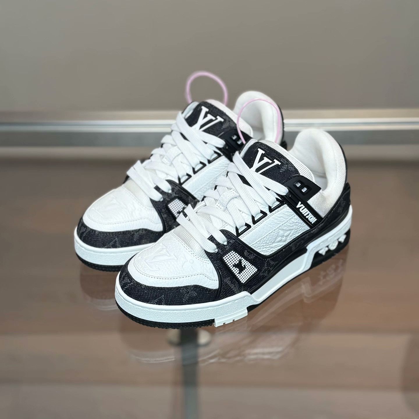 Louis Vuitton Louis Vuitton Training Black Lowtop Sneakers 36 Women Size US 6 / IT 36 - 1 Thumbnail