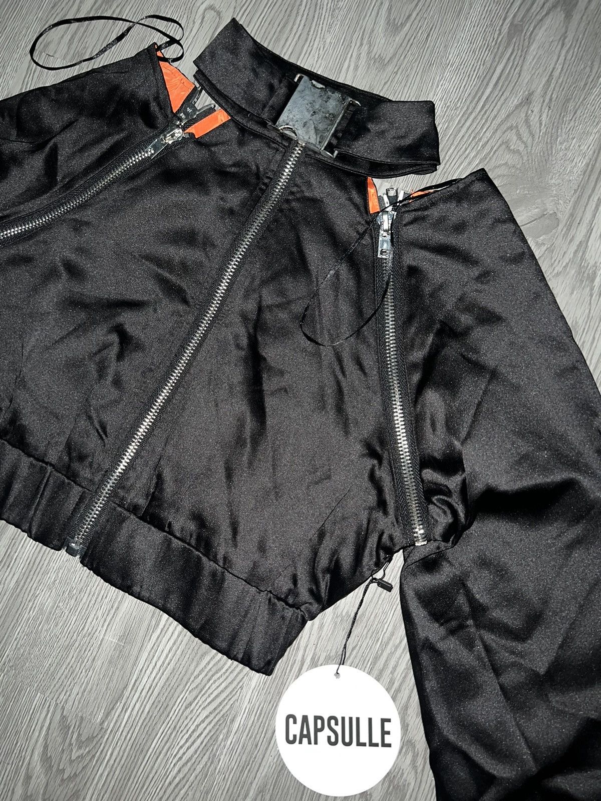 Dolls Kill Dollskill Capsulle crop bomber 🖤 Size S / US 4 / IT 40 - 5 Thumbnail